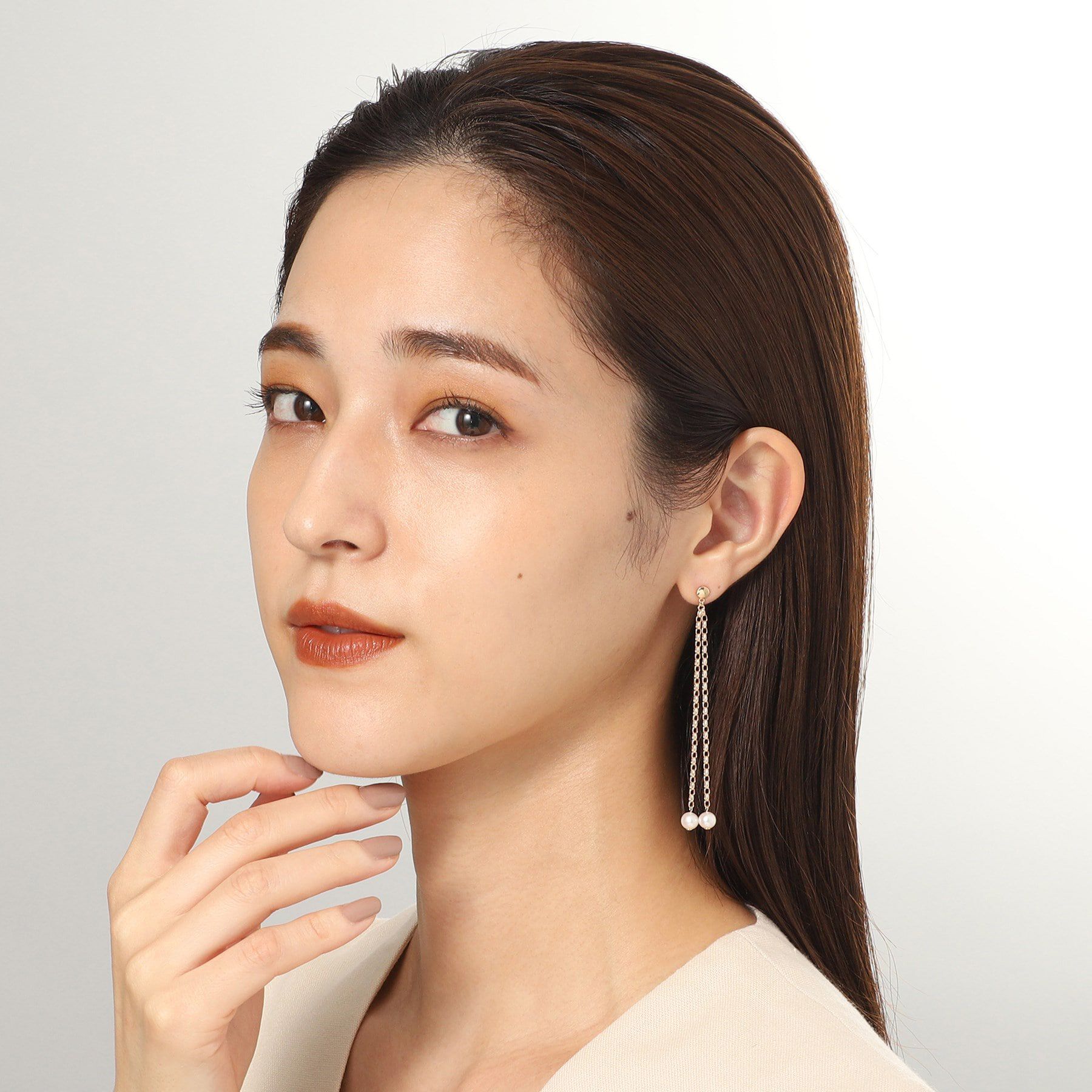 COCOSHNIK「K10パール MVフリンジ スタッドピアス」|ピアス|