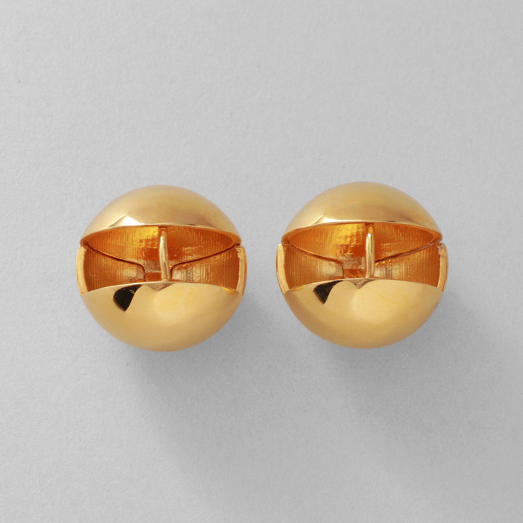 COCOSHNIK ONKITSCH「シルバー ハギーピアス ボールL GP」|ピアス|