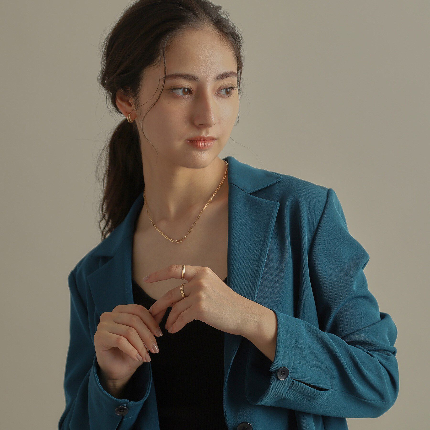 COCOSHNIK「K10ダイヤモンド しのぎダイアゴナル リング」|リング|