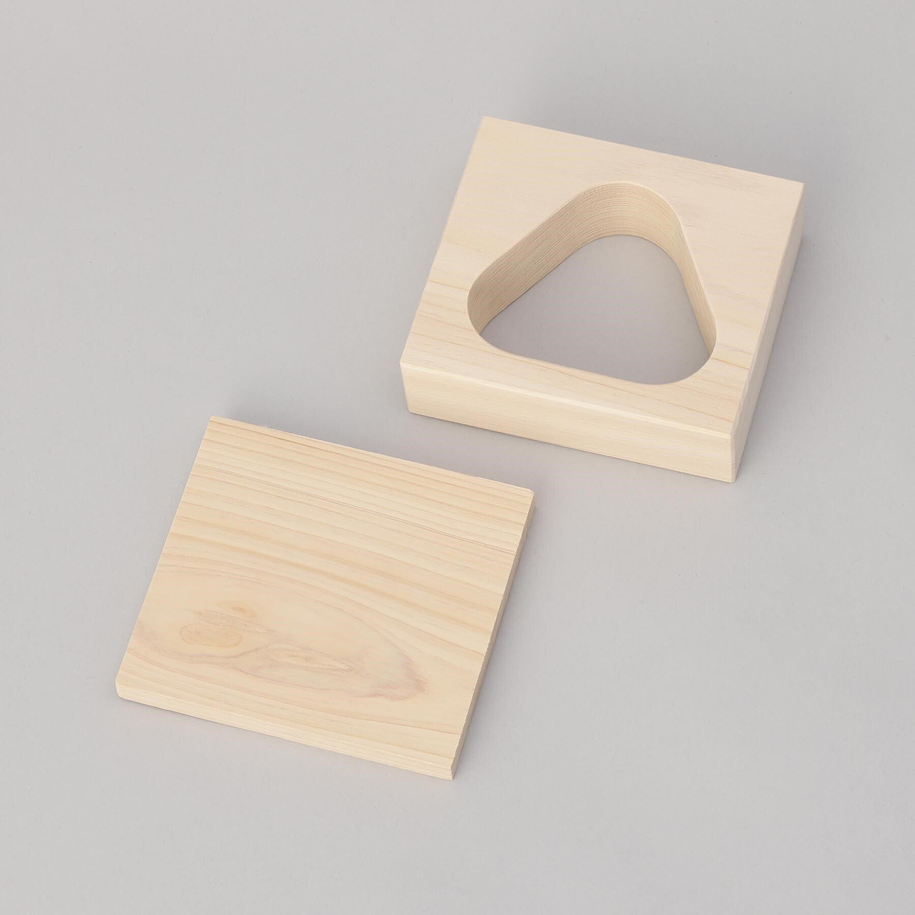 212 KITCHEN STORE「ふんわりできる、国産天然木ひのきのおむすび型 1個」|食器・キッチングッズ|