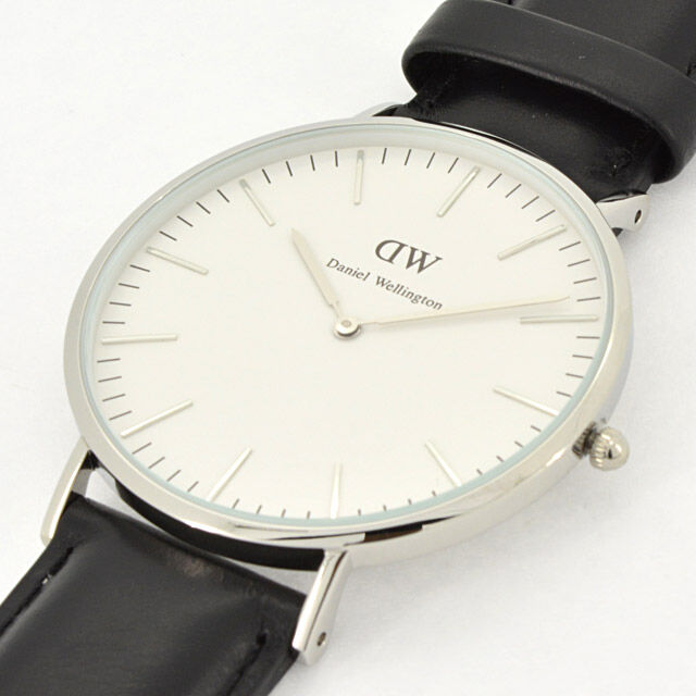 Daniel Wellington「<Daniel Wellington (ﾀﾞﾆｴﾙ･ｳｪﾘﾝﾄﾝ) > 40mm ｼﾙﾊﾞｰ ﾚｻﾞｰ ｸﾗｼｯｸ ｼｪﾌｨｰﾙﾄﾞ ﾎﾜｲﾄ」|腕時計|
