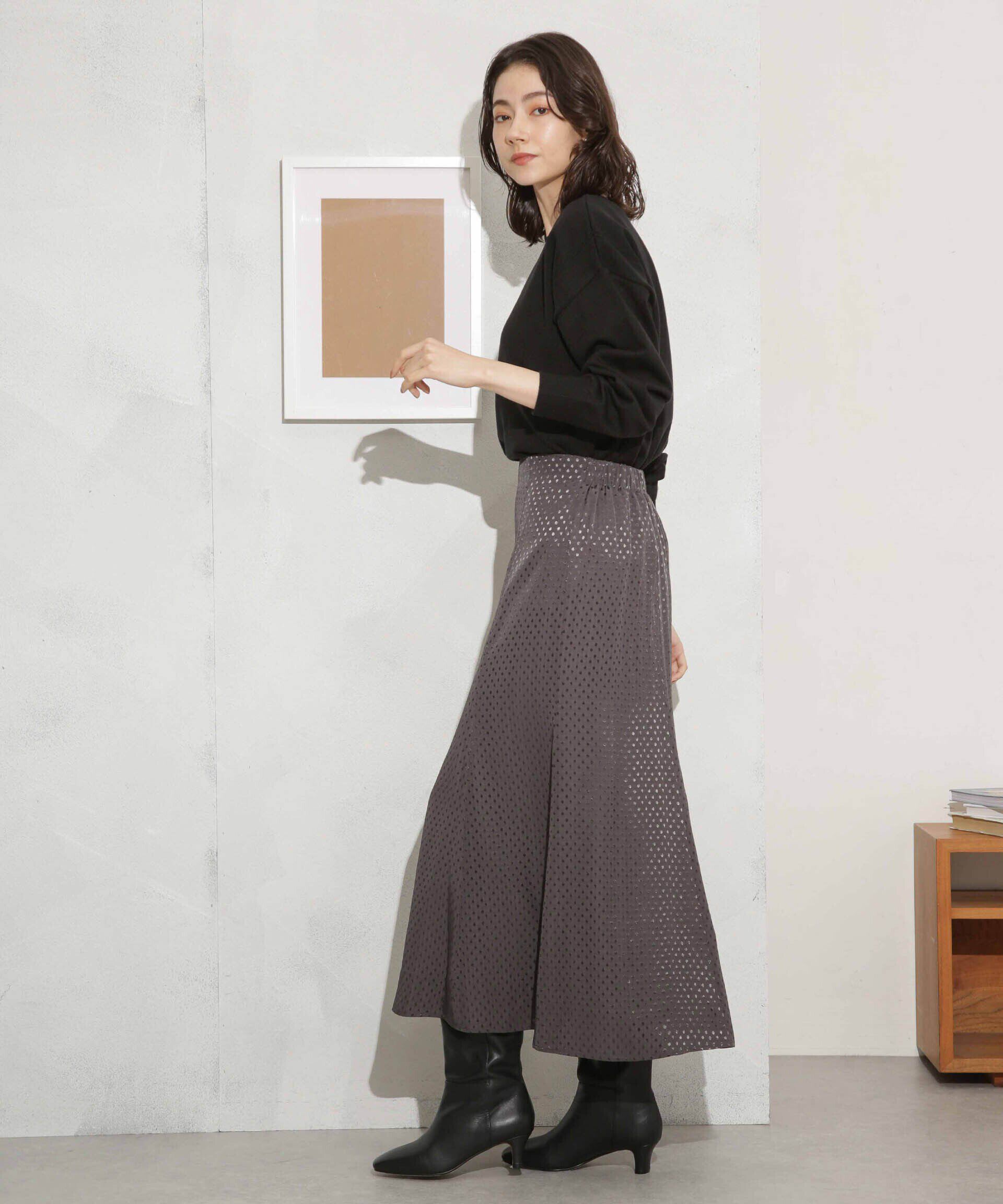 nano･universe「ドットジャガードサテンフレアスカート（セットアップ可）」|スカート|