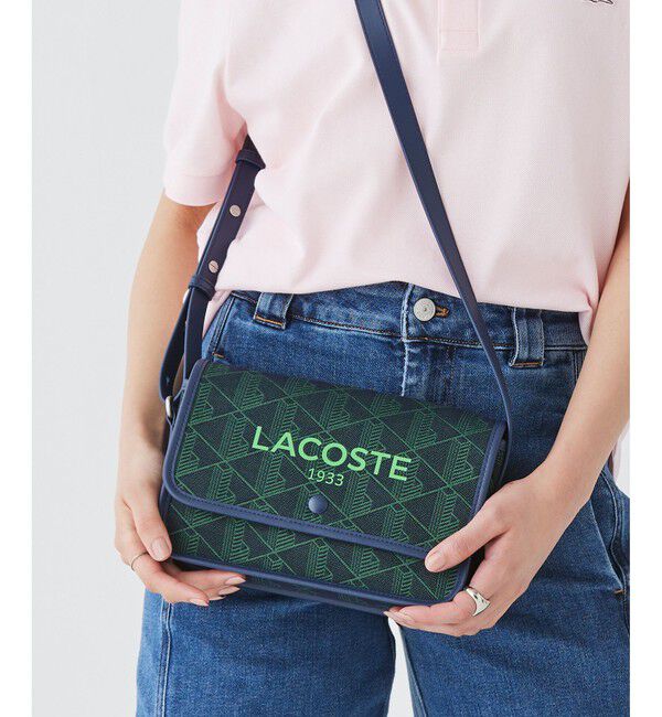 LACOSTE「ヘリテージキャンバス ジャガードモノグラムフラップショルダーバッグ」|ショルダー・メッセンジャー|