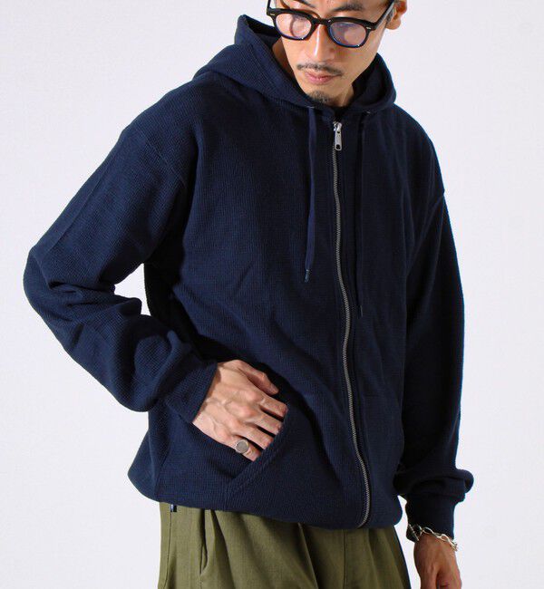GLOSTER「【レイヤードに最適】起毛ワッフル 裾ドロストジップパーカー」|パーカー|