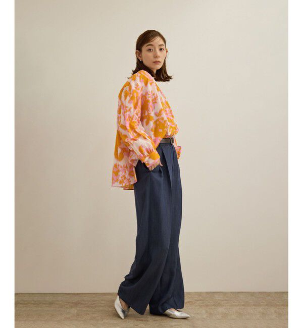 ROPE「【DEVEAUX（デヴォー）】別注ボカシフラワーボリュームスリーブブラウス/洗える」|シャツ・ブラウス|