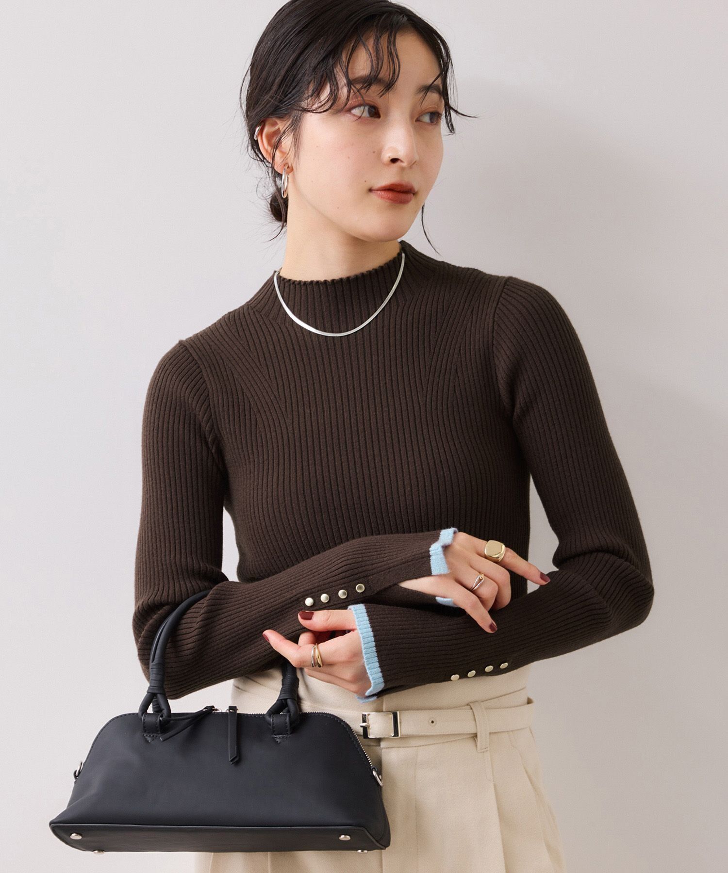 VIS「スリーブ釦アクセントリブニット/WEB限定FSサイズ・静電気防止」|ニット・セーター|