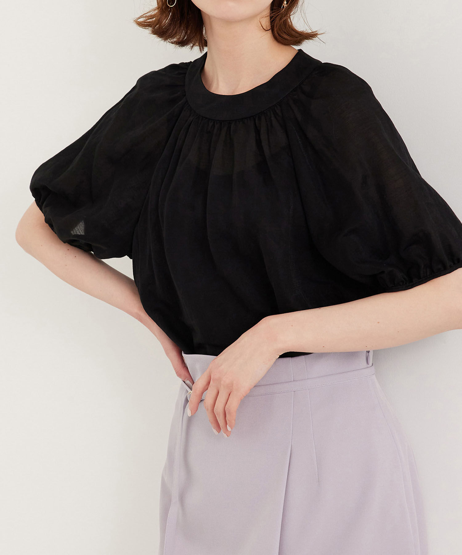 Rope&rsquo;Picnic「【emur】シアープチハイトップス」|シャツ・ブラウス|ブラック(01)