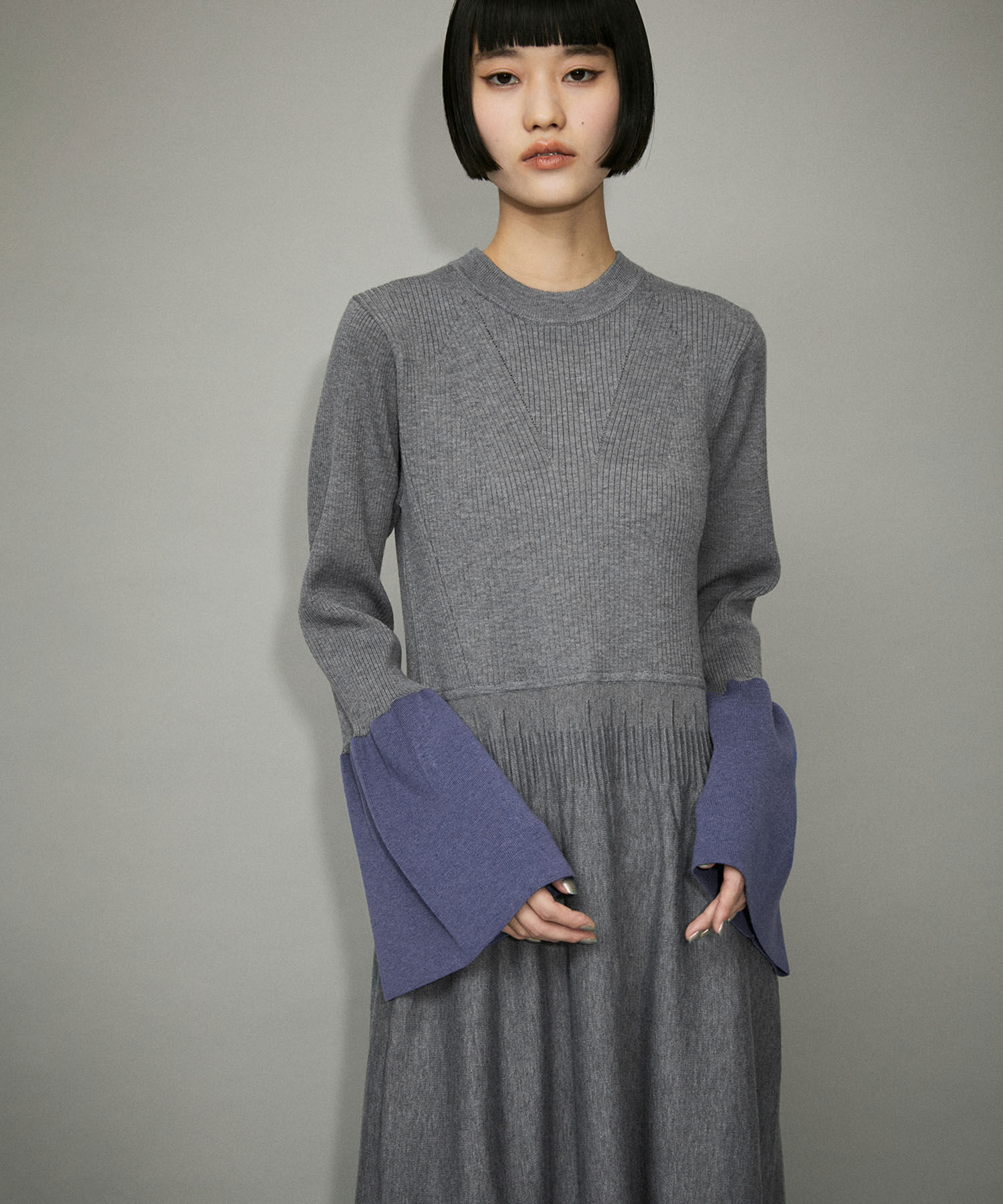 ADAM ET ROPE'「フレアカフスニットワンピース」|ワンピース|