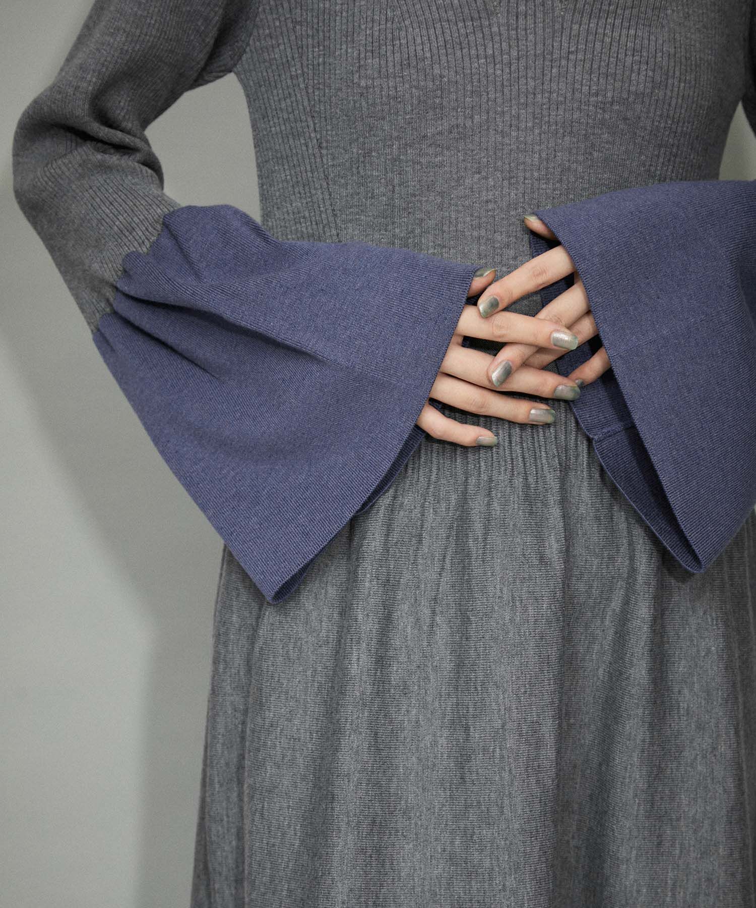 ADAM ET ROPE'「フレアカフスニットワンピース」|ワンピース|