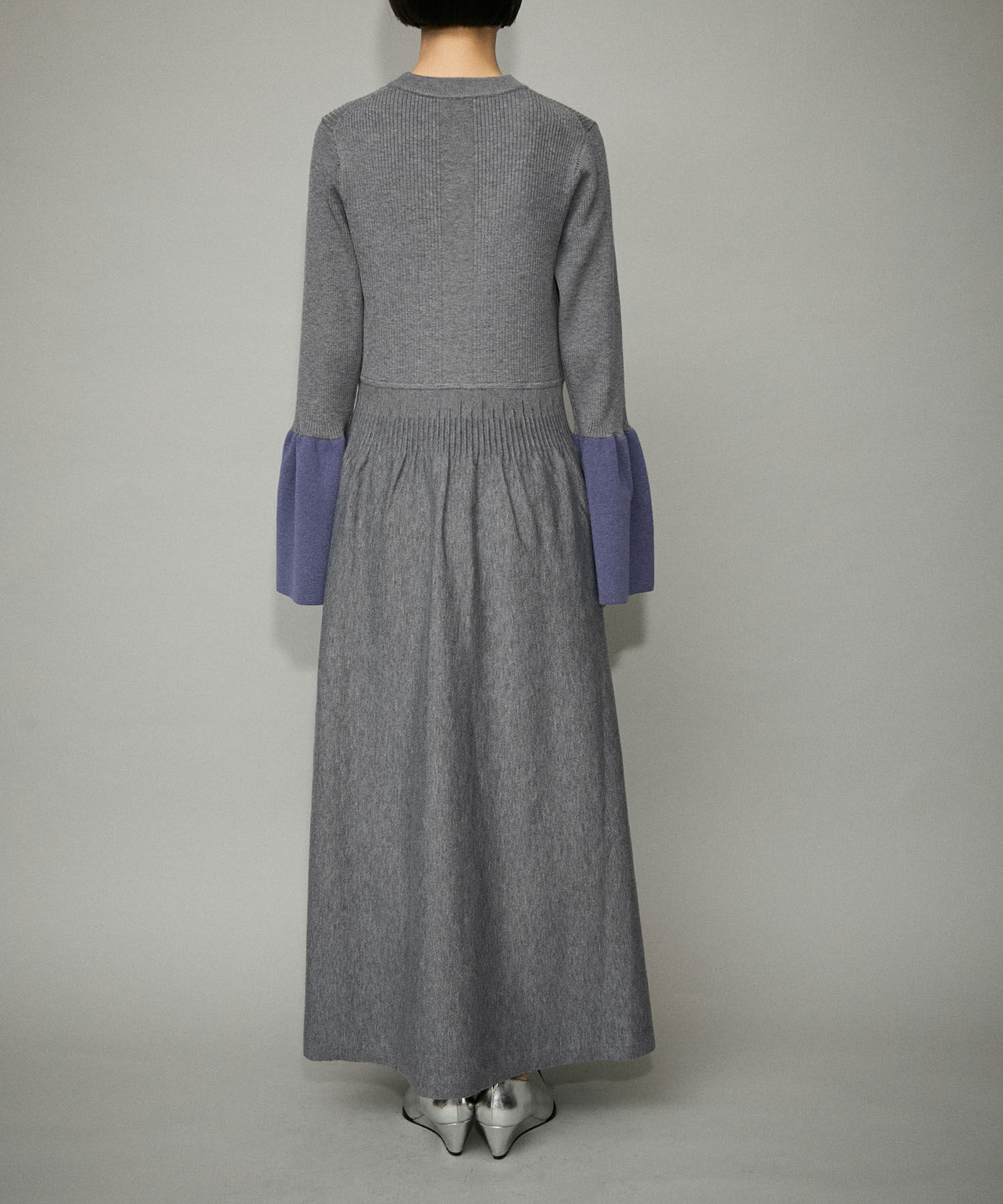 ADAM ET ROPE'「フレアカフスニットワンピース」|ワンピース|