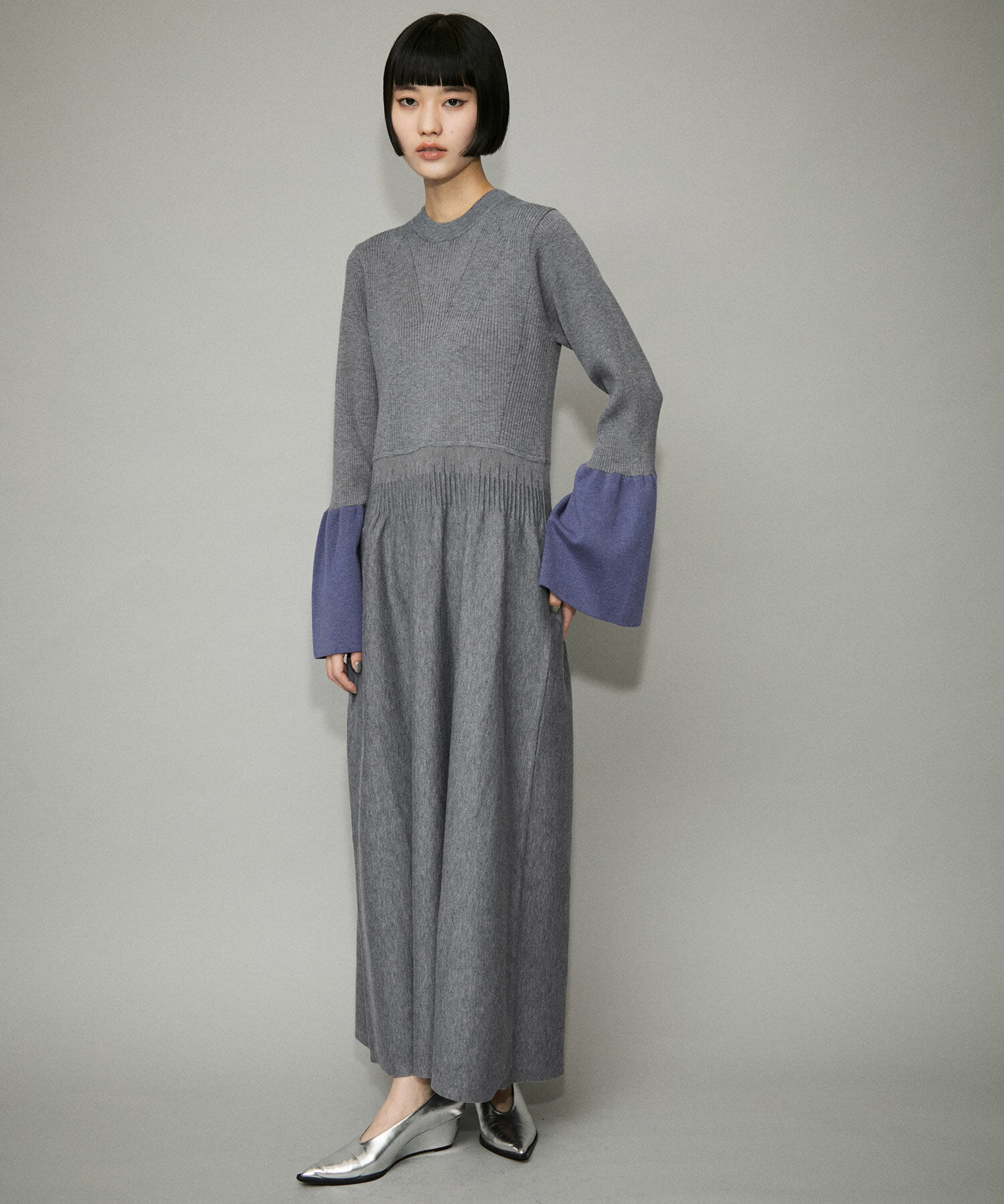 ADAM ET ROPE'「フレアカフスニットワンピース」|ワンピース|