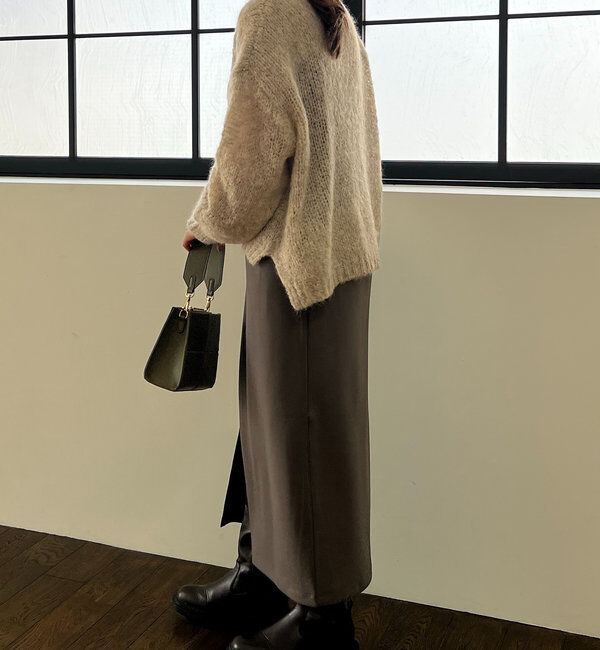  「《累計販売１万枚突破！・全骨格着やせ》スリットダンボールナロースカート」|スカート|