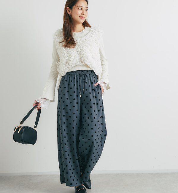  「《パッと目を惹く華やかコーデに》フリルニットベスト」|ニット・セーター|