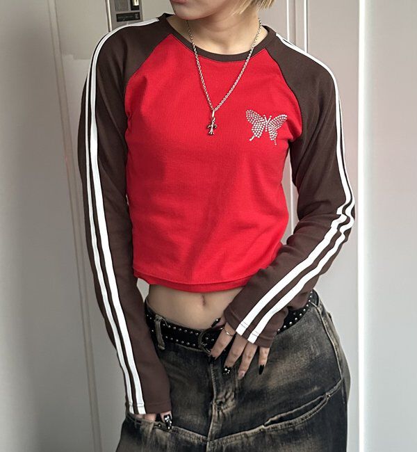  「【WEB限定】ラインストーンラグランバタフライトップス」|Tシャツ・カットソー|レッド