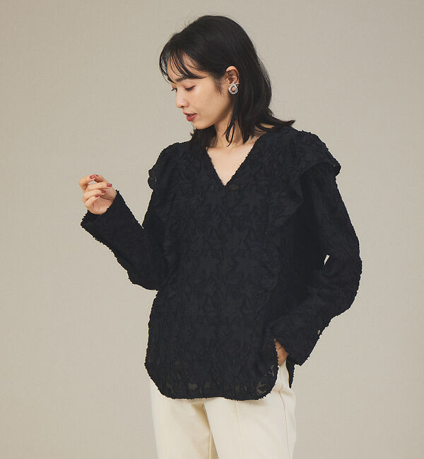 qualite「カットジャガードラッフルブラウス」|シャツ・ブラウス|ブラック