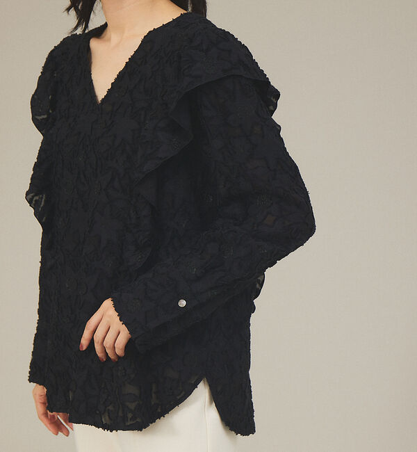 qualite「カットジャガードラッフルブラウス」|シャツ・ブラウス|