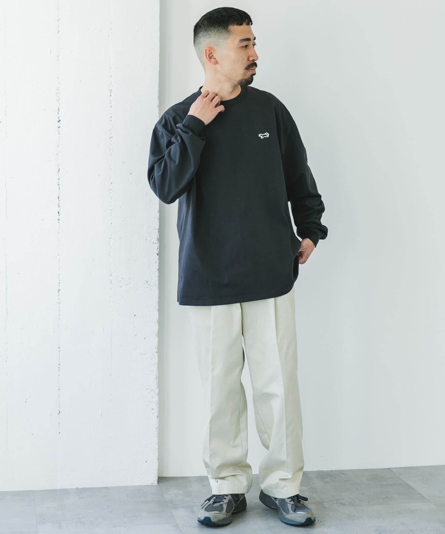 URBAN RESEARCH DOORS「『一部WEB限定ｶﾗｰ』『別注』PENNEYS&times;DOORS THEFOX 天竺ﾛﾝｸﾞｽﾘｰﾌﾞT  」|Tシャツ・カットソー|