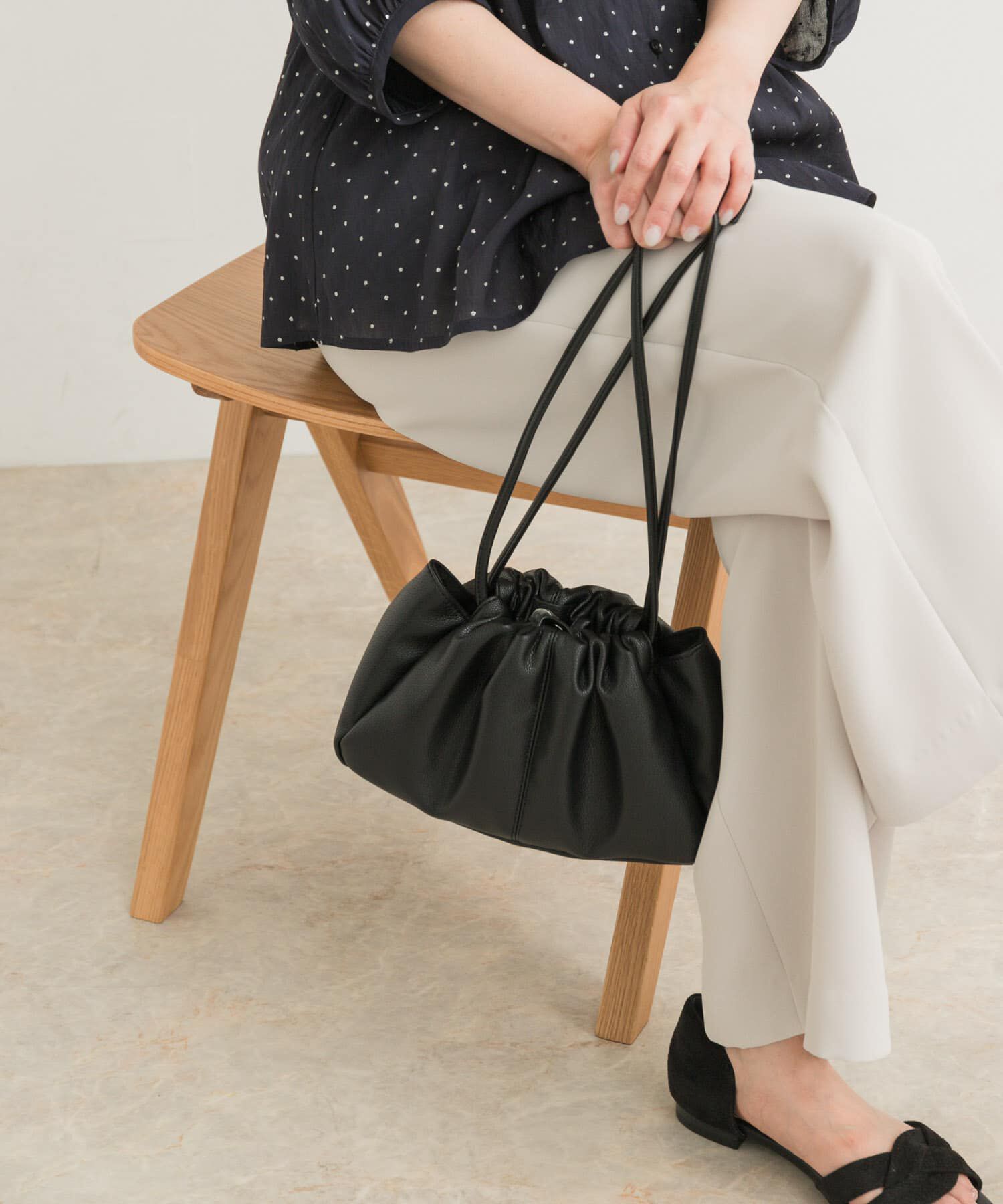 URBAN RESEARCH DOORS「2WAY巾着ショルダーバッグ」|ショルダー・メッセンジャー|ブラック