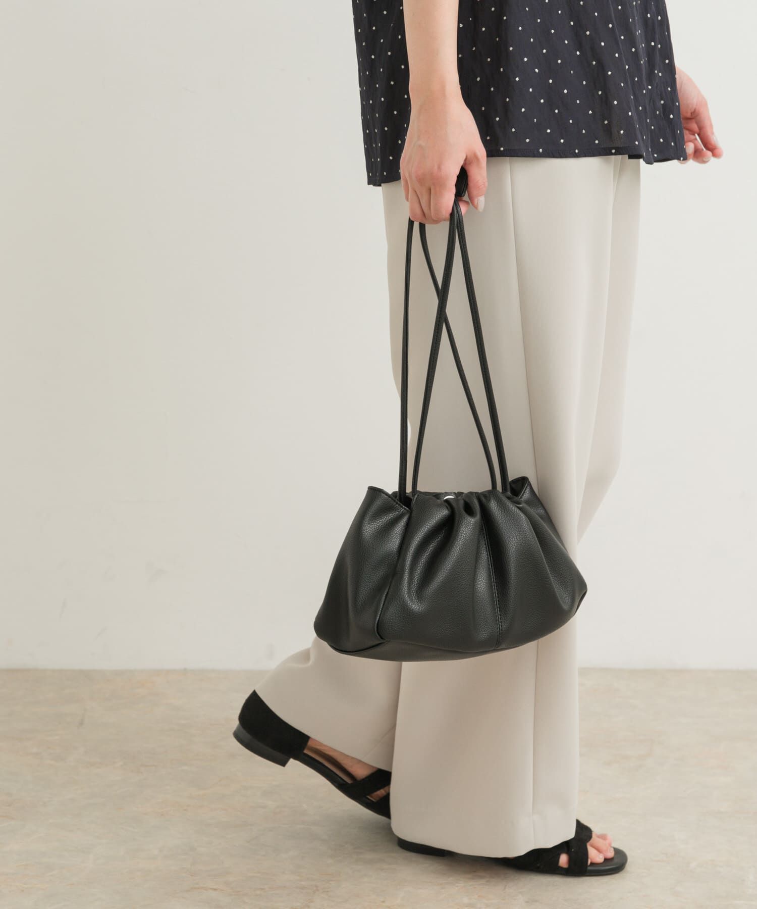 URBAN RESEARCH DOORS「2WAY巾着ショルダーバッグ」|ショルダー・メッセンジャー|