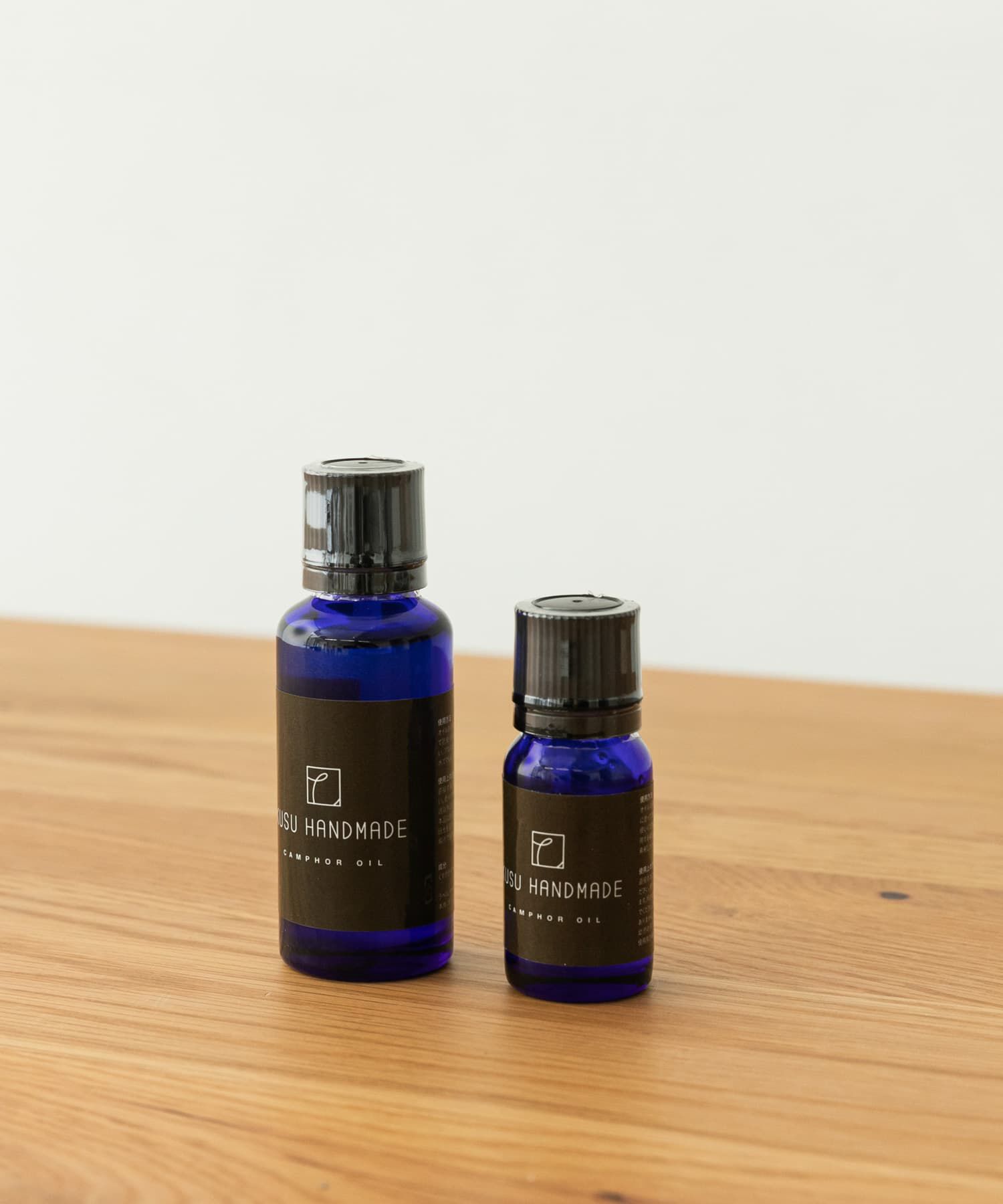 URBAN RESEARCH DOORS「KUSU HANDMADE　カンフルオイル 30ml」|アロマ・ルームフレグランス|