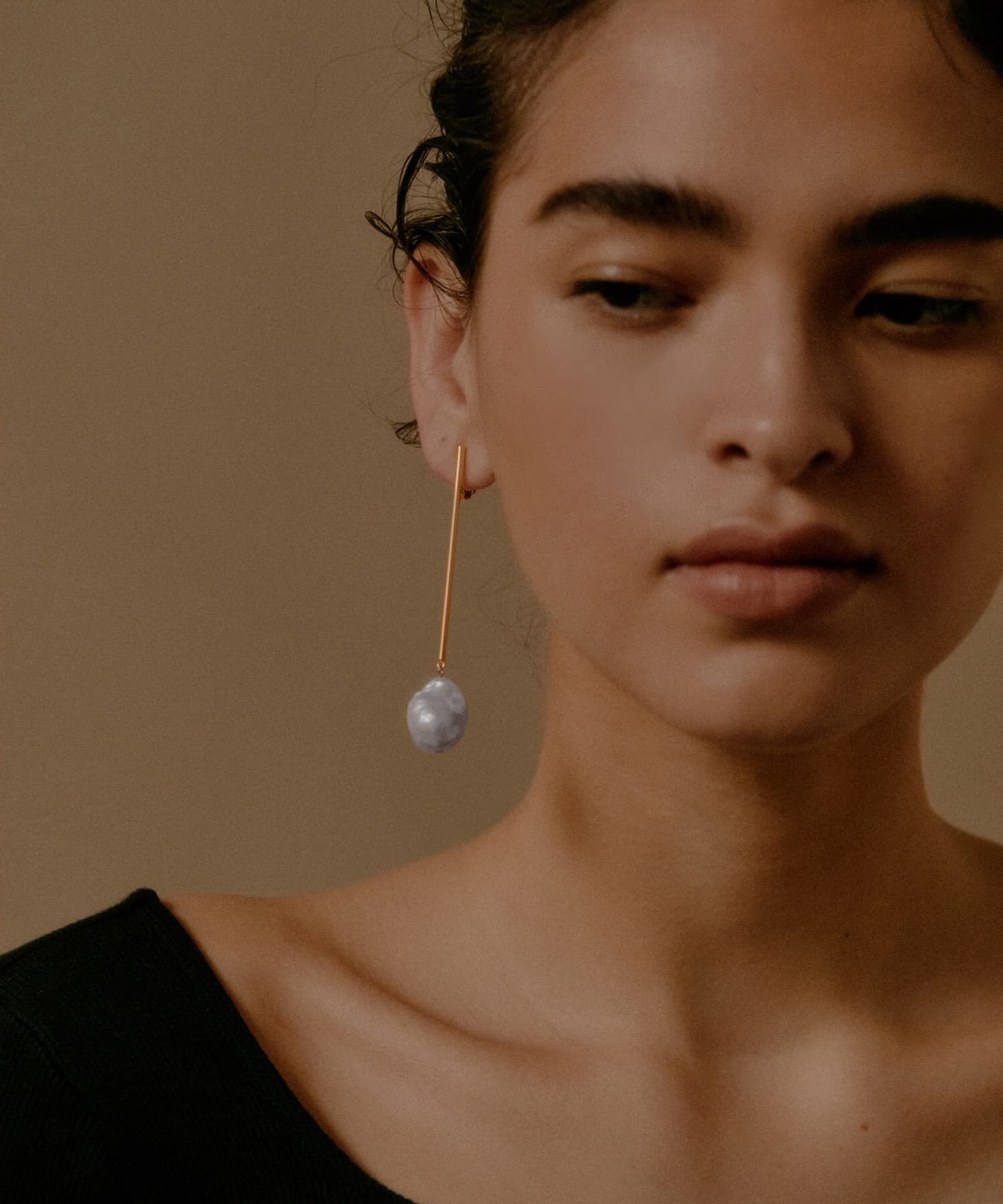 SMELLY「SMELLY so&rsquo;　baroque pearl bar pierce」|ピアス|