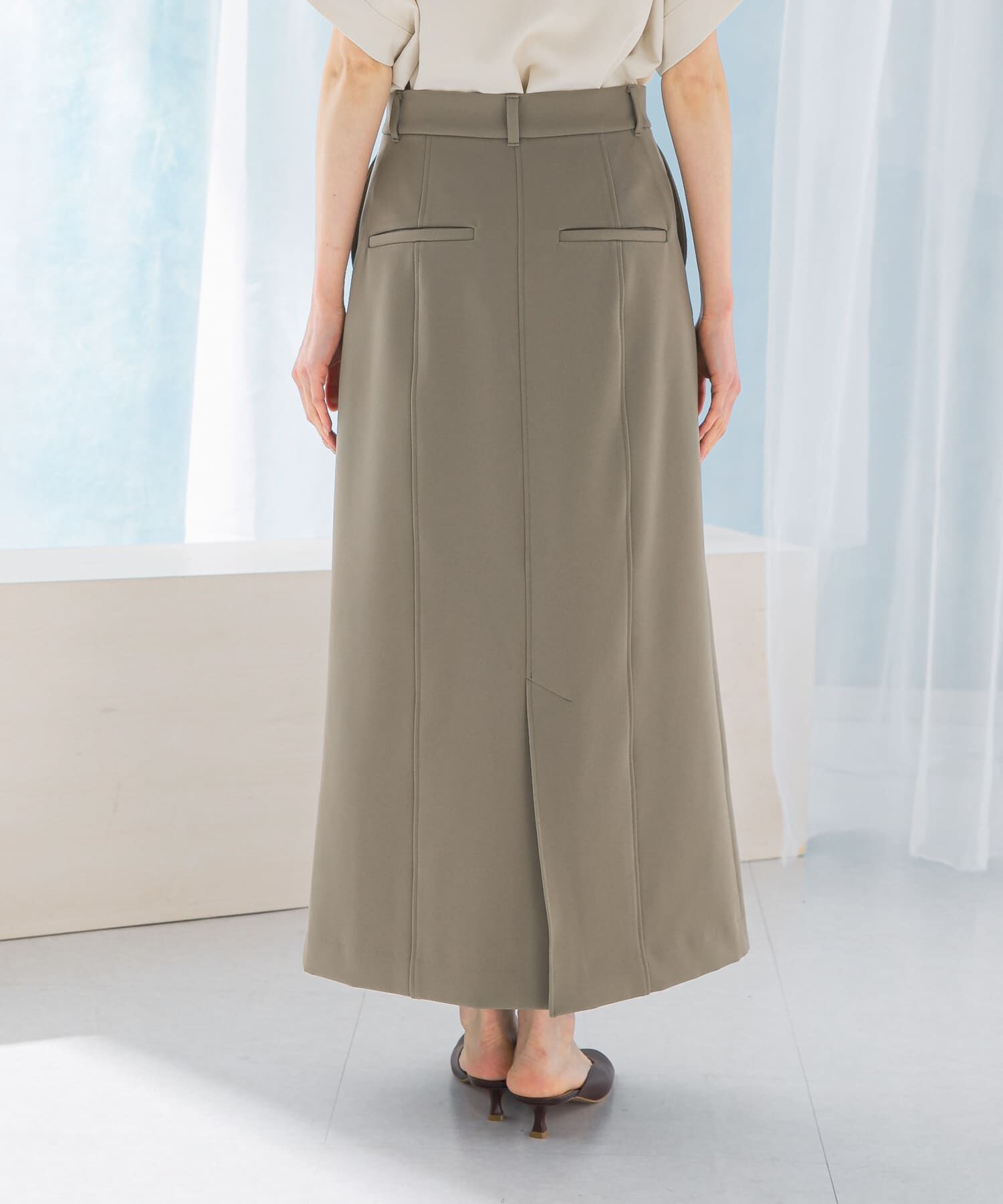 URBAN RESEARCH ROSSO「タックストレートスカート」|スカート|