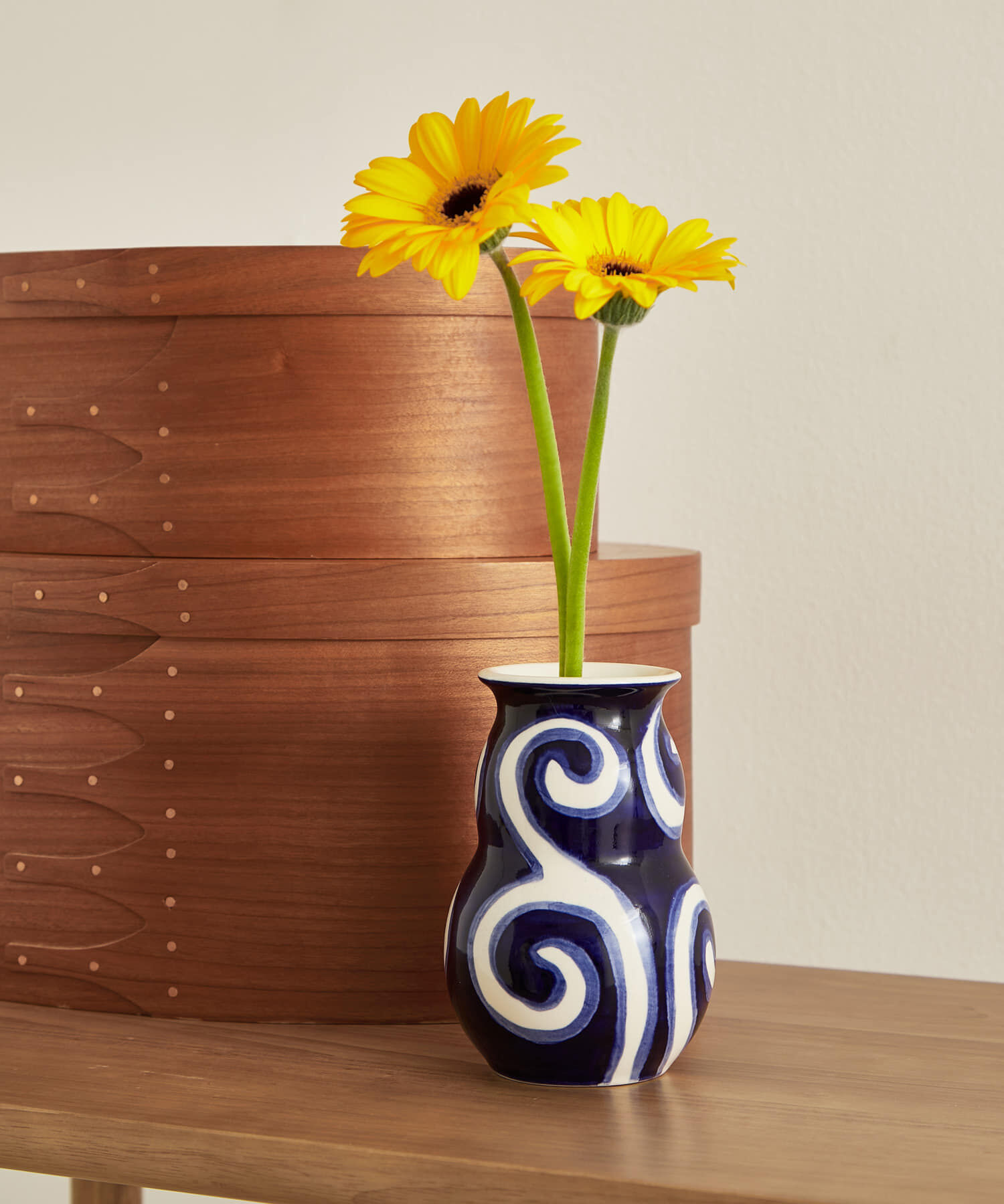 URBAN RESEARCH DOORS「KAHLER　Tulle ベース (ブルー) H13cm」|フラワーベース|