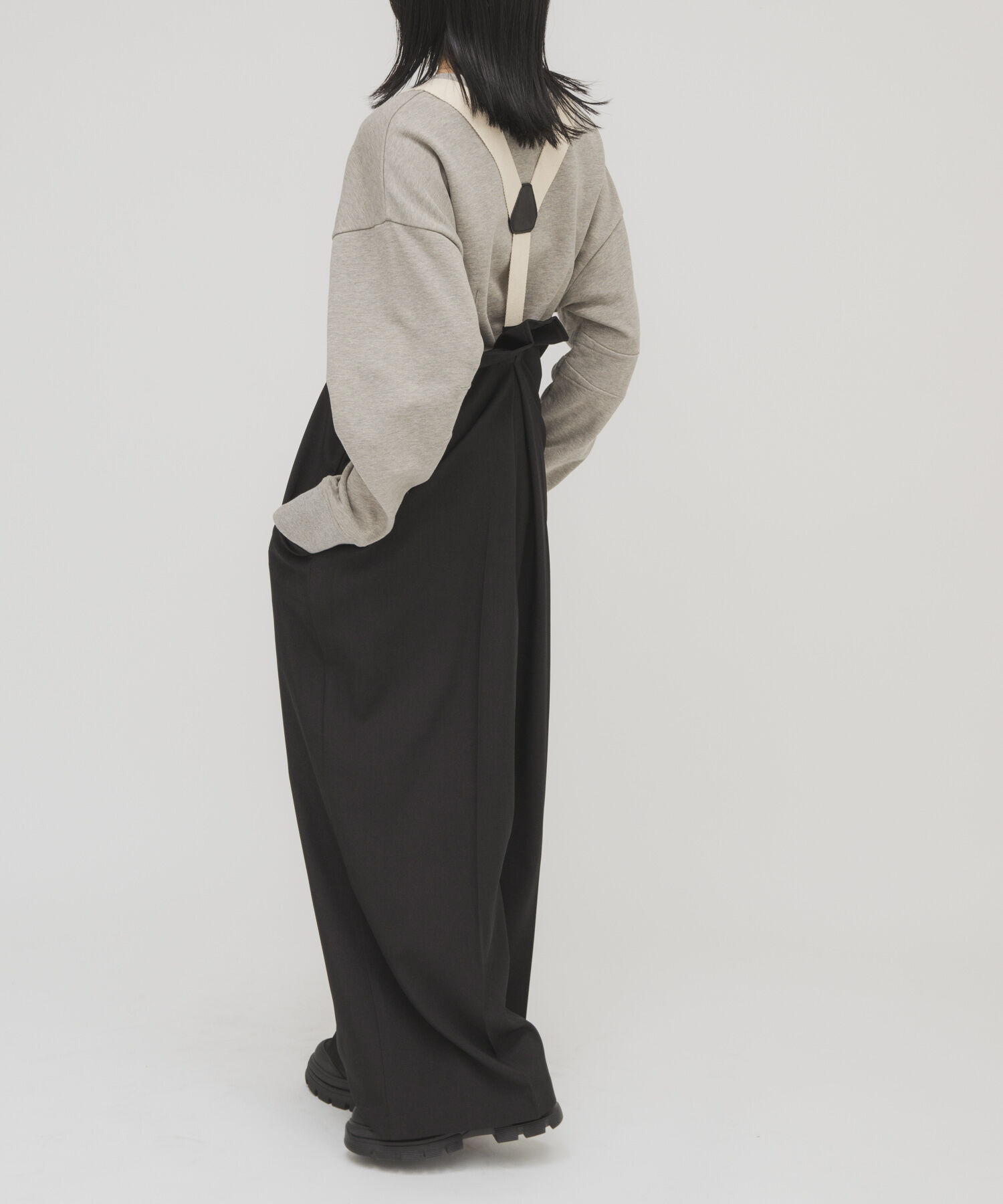  「BACKタックサスペンダーパンツ」|その他|