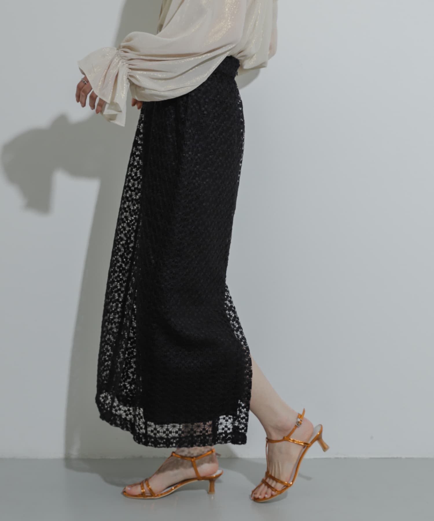 SENSE OF PLACE by URBAN RESEARCH「パイピングレーススカート」|スカート|