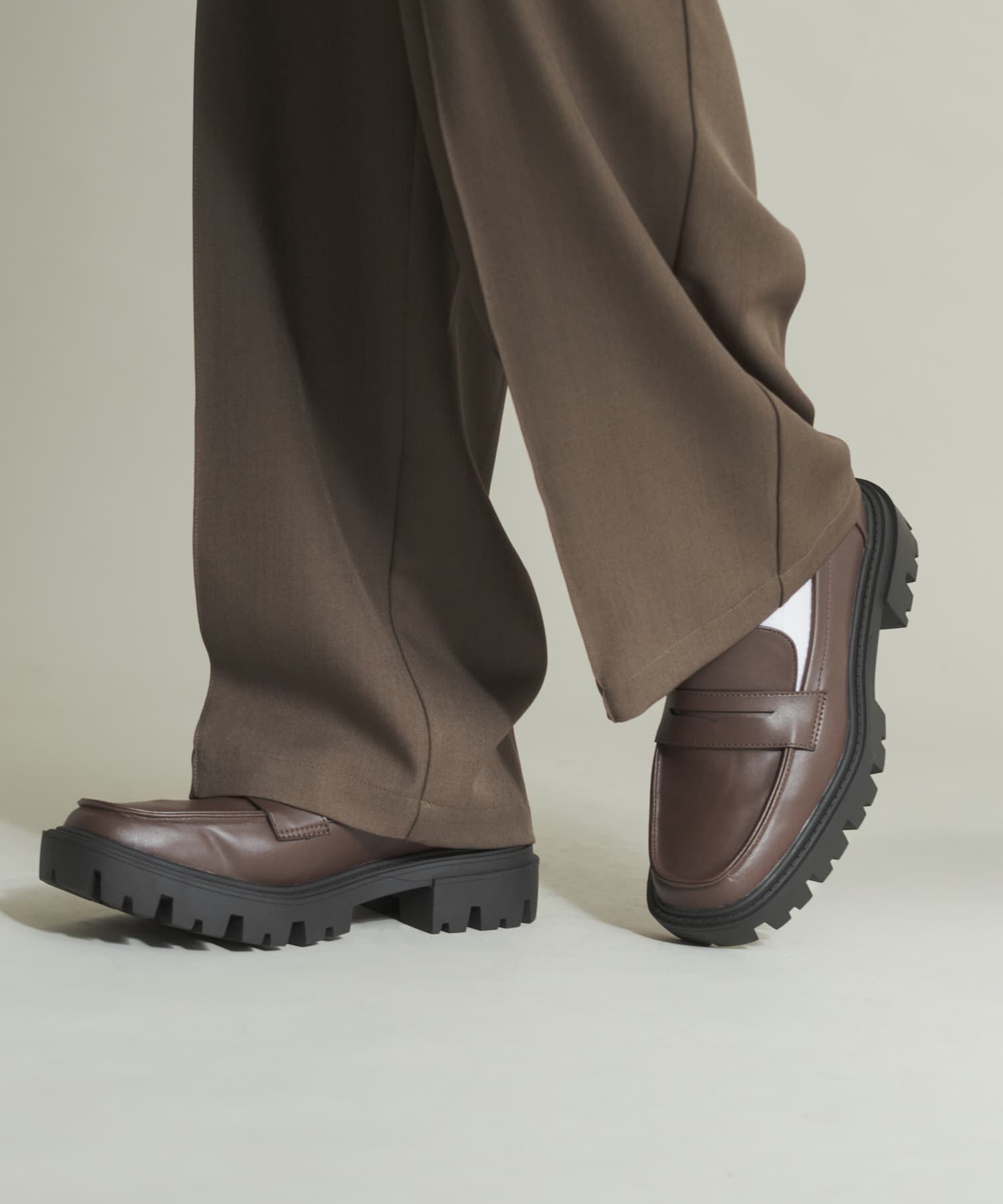 SENSE OF PLACE by URBAN RESEARCH「トラックソールコインローファー」|ローファー|