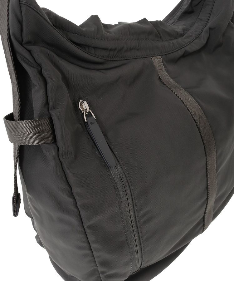 YECCA VECCA「story.フィールドワンショルダーL」|ショルダー・メッセンジャー|