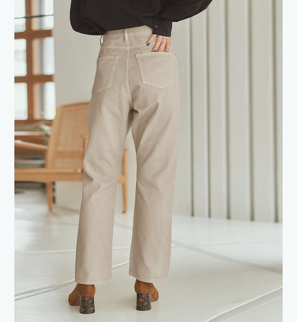 titivate「ハイウエストセミフレアデニムパンツ」|デニム|ベージュ
