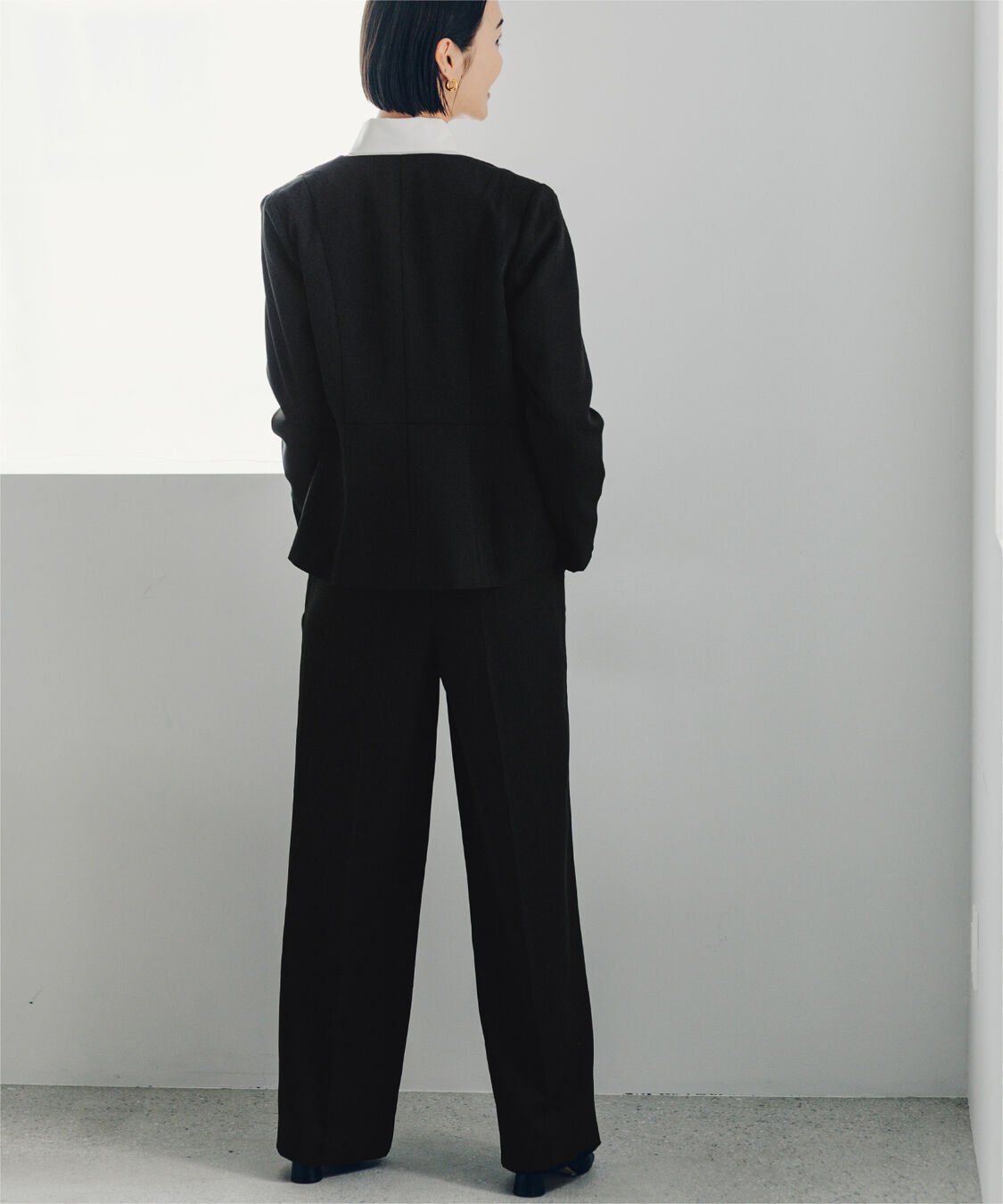 ur's「【小林有里さんコラボアイテム】ピンタックセンタープレスワイドパンツ」|スラックス|