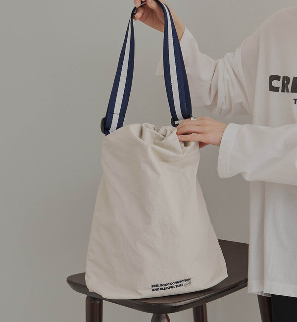  「【F&B】リサイクルナイロン撥水ドロストショルダーバッグ」|ショルダー・メッセンジャー|