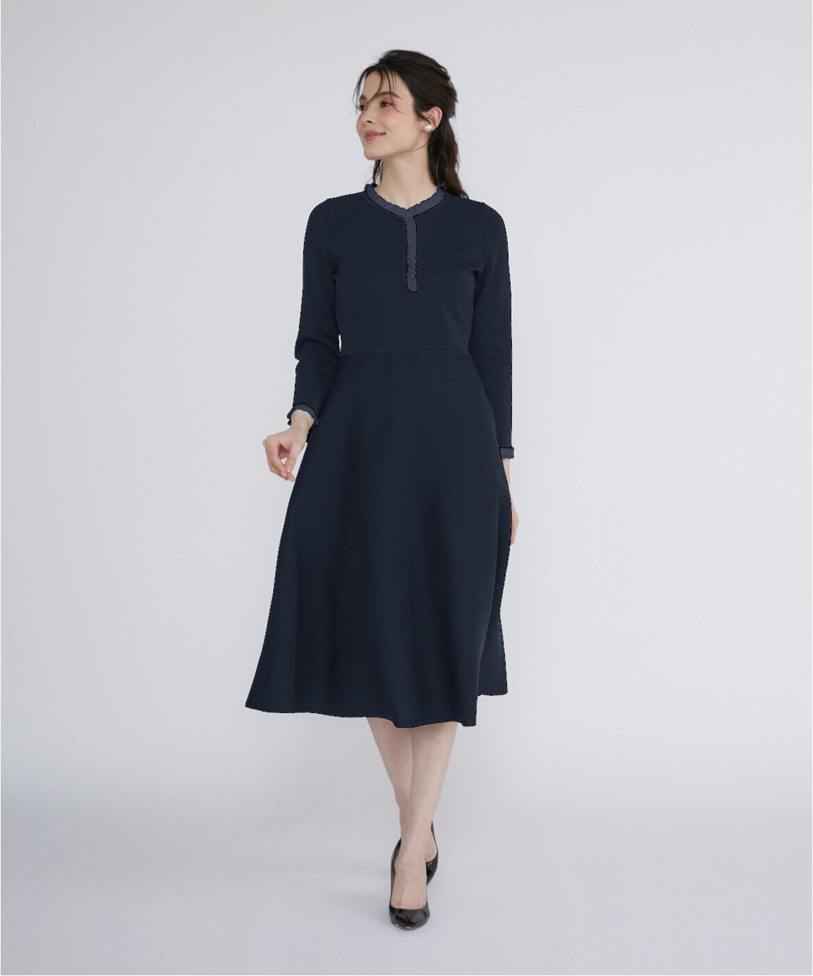 Maglie le cassetto「《大きいサイズ》フリルデザインニットワンピ―ス《M Maglie le cassetto》」|ワンピース|ネイビー