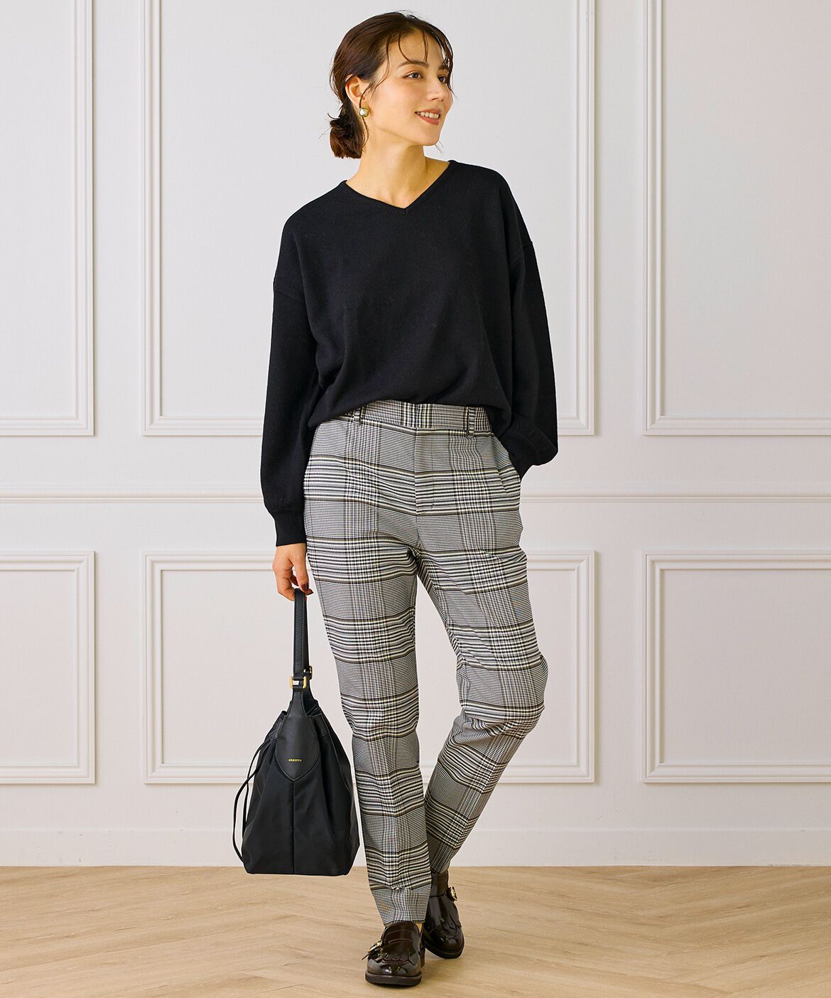 INED「ウール100％Vネックニット」|ニット・セーター|