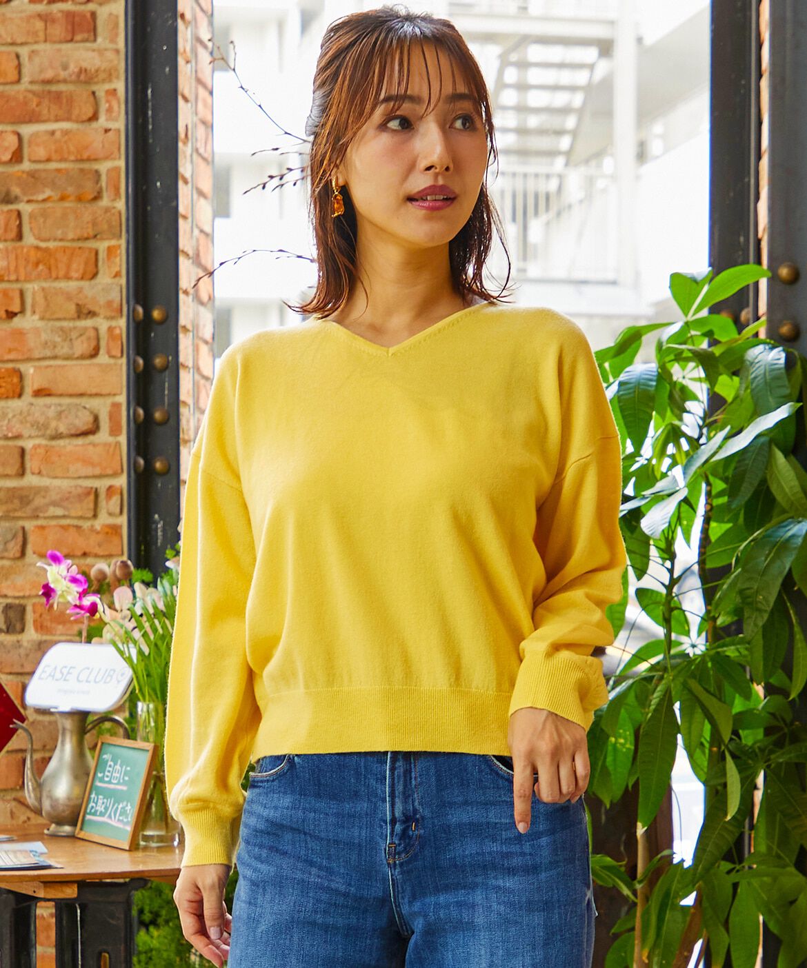 INED「ウール100％Vネックニット」|ニット・セーター|イエロー