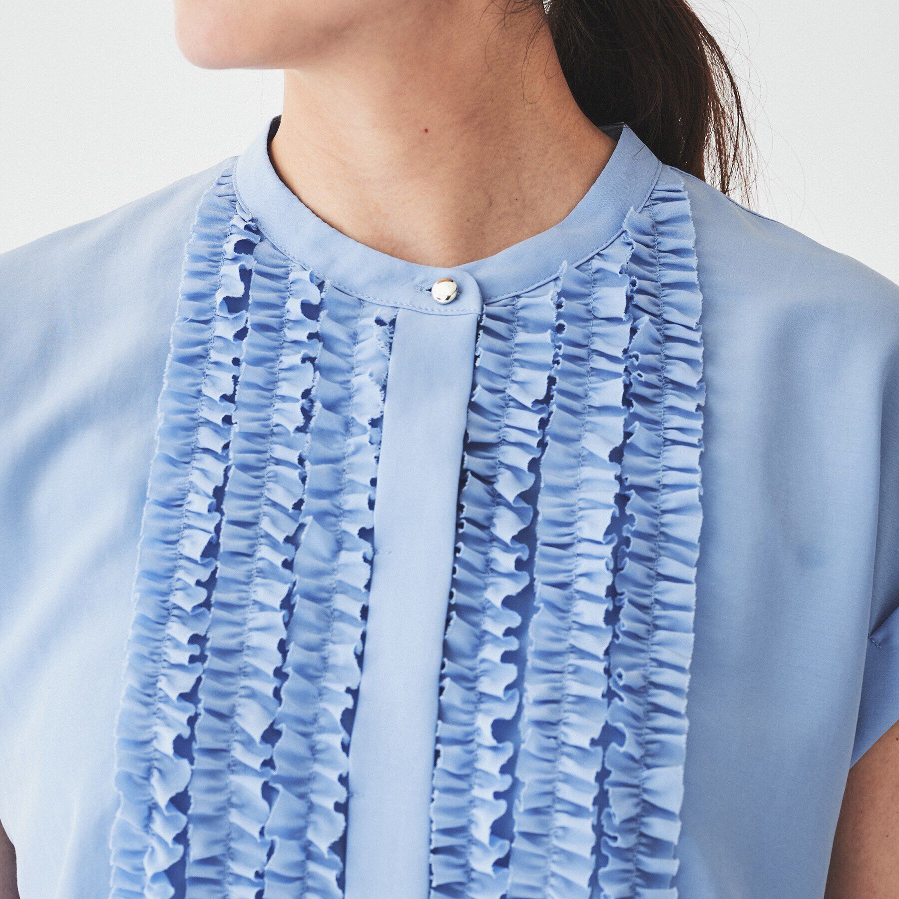 UNTITLED「【華やか／夏ブラウス】半袖フリルブラウス」|シャツ・ブラウス|