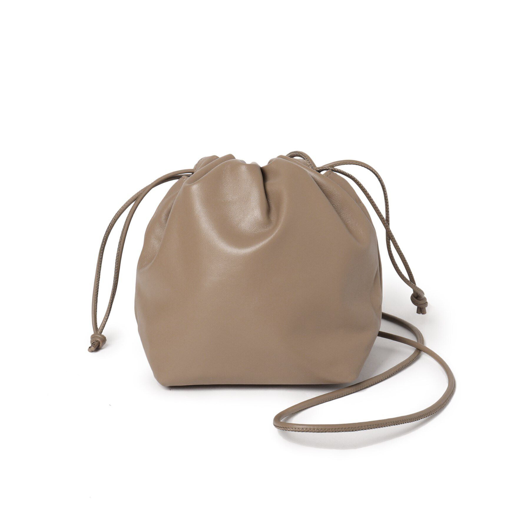 DRESSTERIOR「【CLASSY.12月号掲載】ラムレザーバルーンバッグ」|ショルダー・メッセンジャー|ｷｬﾒﾙ(041)