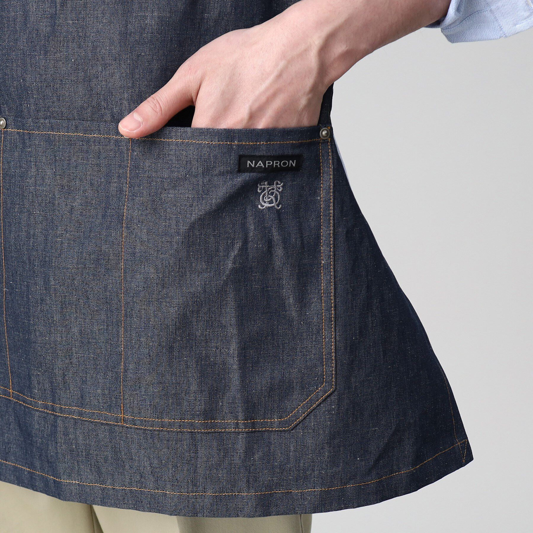 TAKEO KIKUCHI「【NAPRON別注】 LUMBER BIB APRON」|食器・キッチングッズ|
