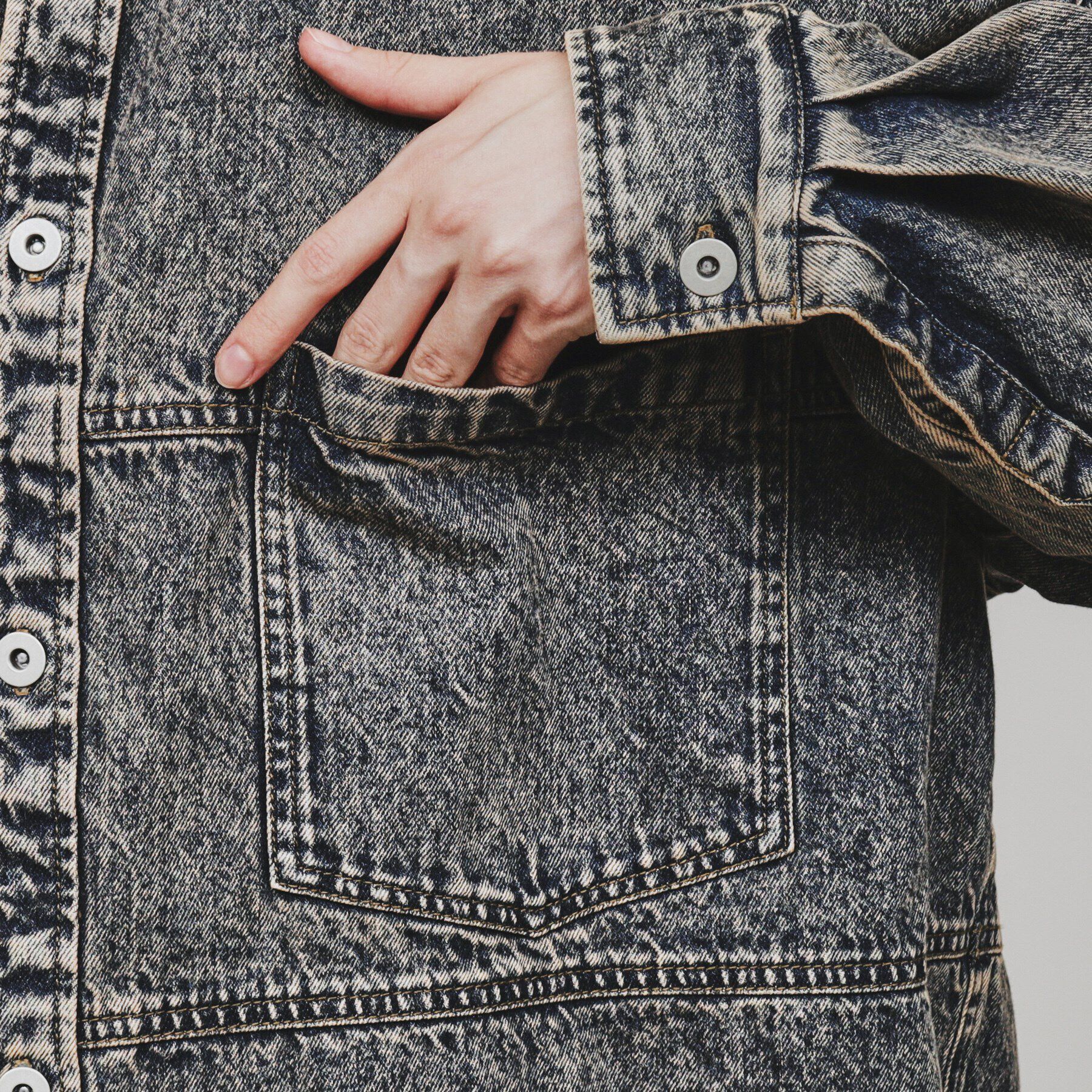 tk.TAKEO KIKUCHI「ケミカルオーバーダイデニムシャツ」|シャツ・ブラウス|