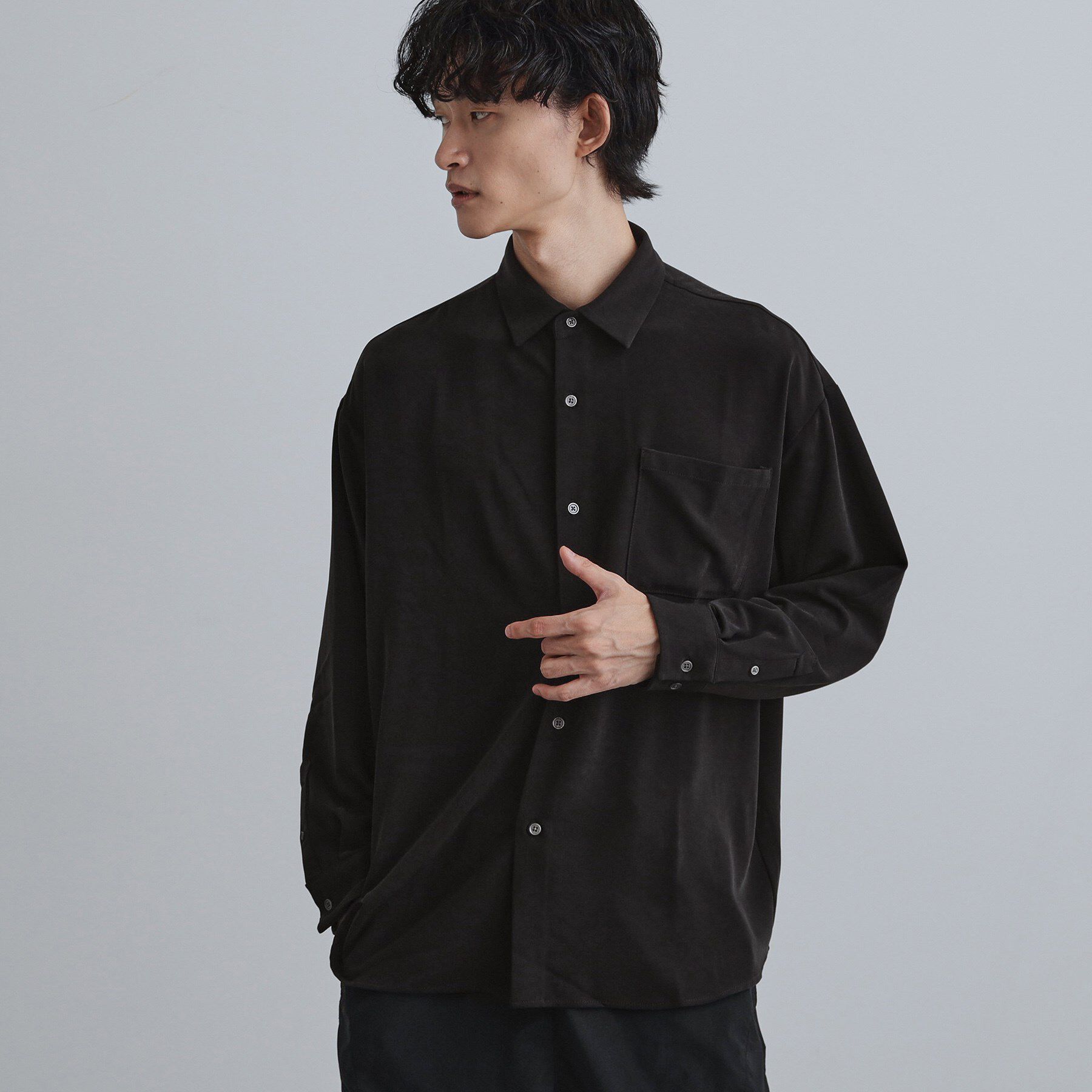 tk.TAKEO KIKUCHI「なめらかスウェードシャツ」|シャツ・ブラウス|ブラック(019)