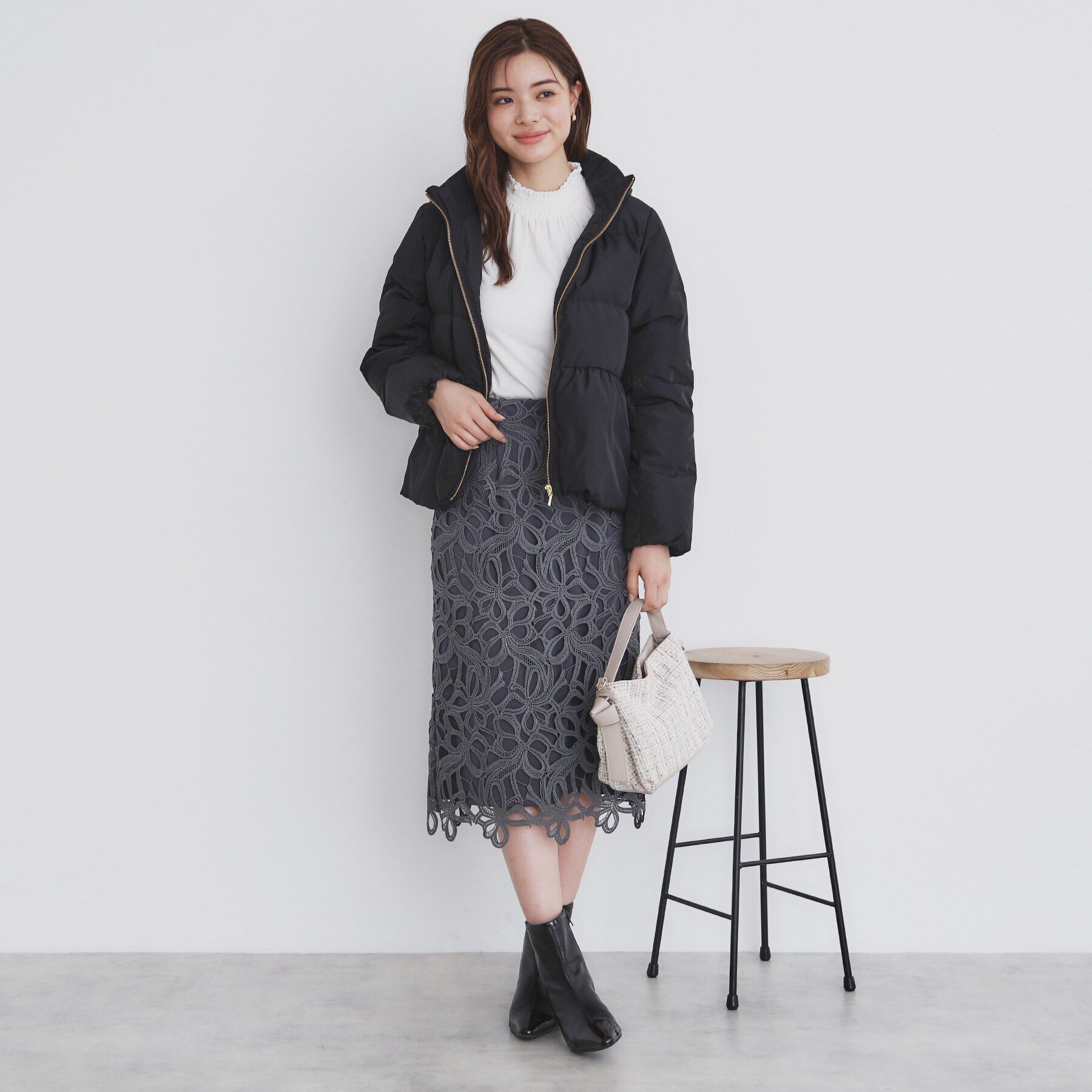 index「河田ダウン ライトペプラムコート【洗濯機洗い可/撥水/静電気防止裏地】」|ダウン|