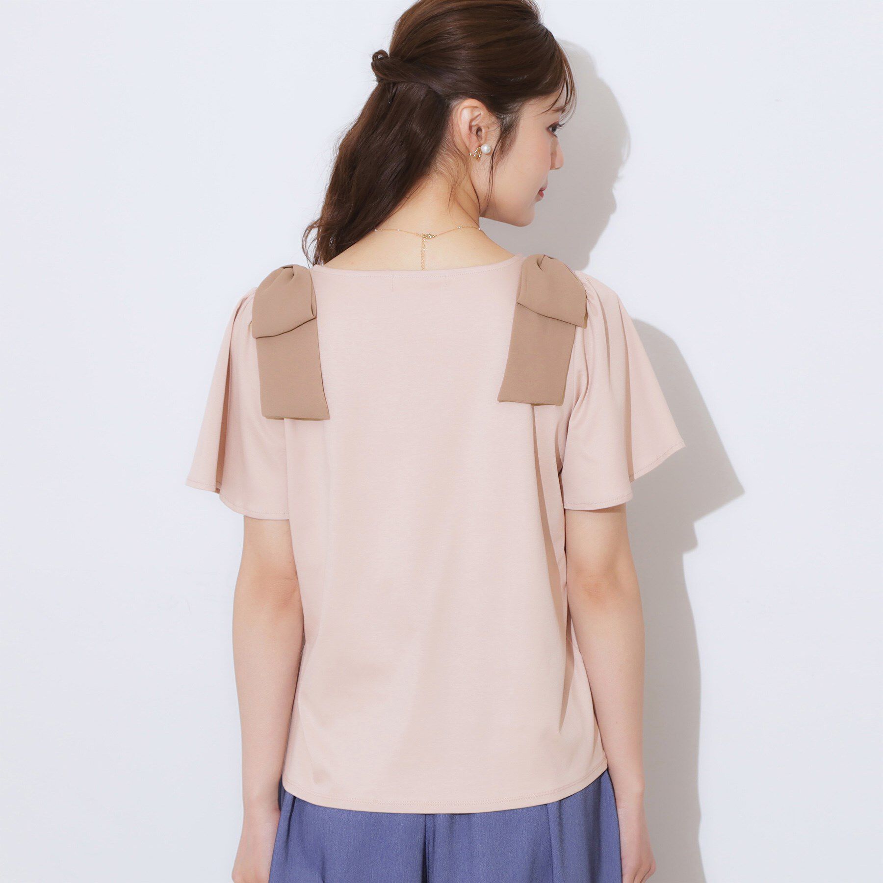 Couture broach「【リボン・マシンウォッシャブル・UV機能・接触冷感】肩リボントップス」|Tシャツ・カットソー|