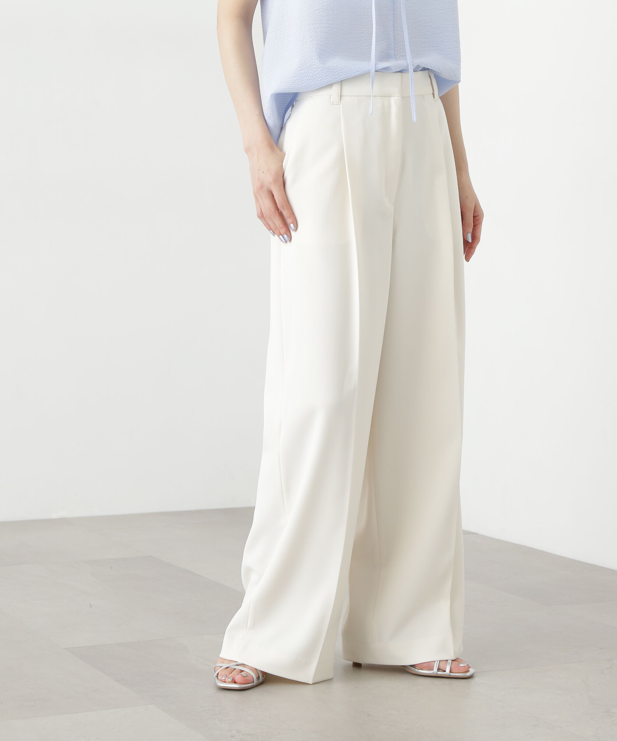  「ライトタックワイドパンツ」|その他|