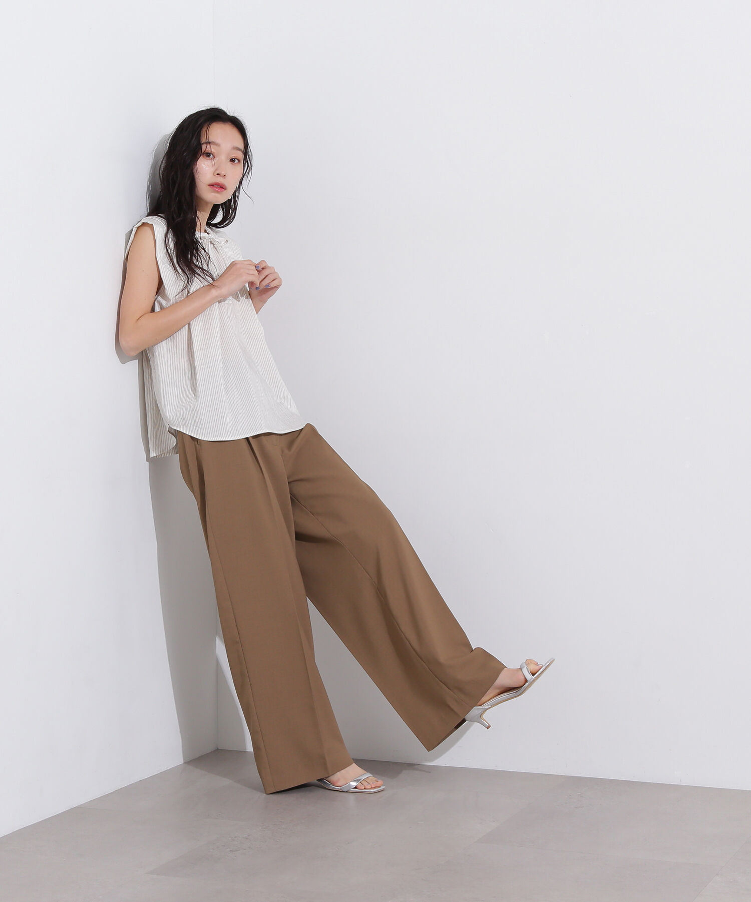  「ライトタックワイドパンツ」|その他|