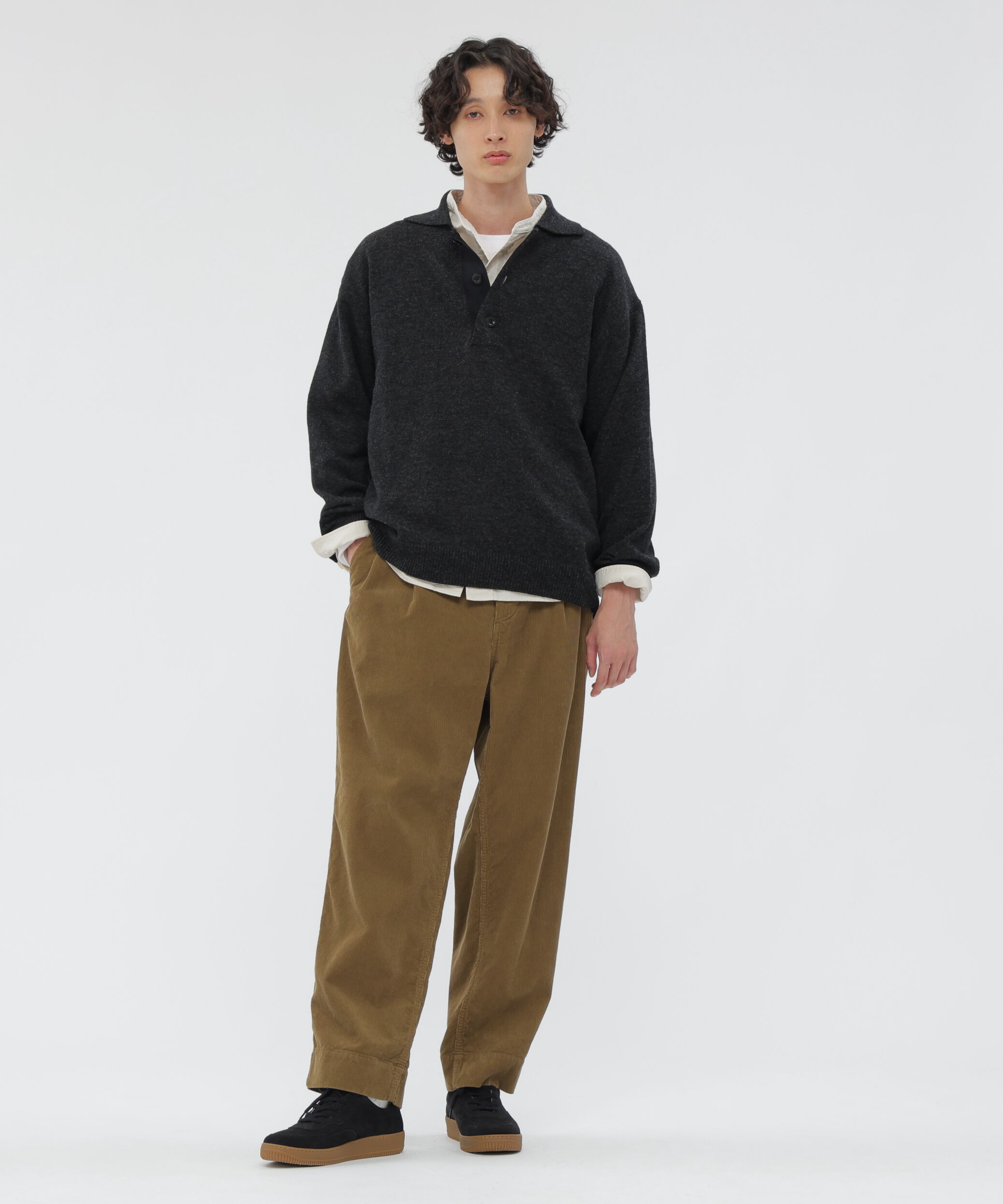 MHL.「DRY COTTON NEEDLECORD TROUSERS」|その他|KHAKI