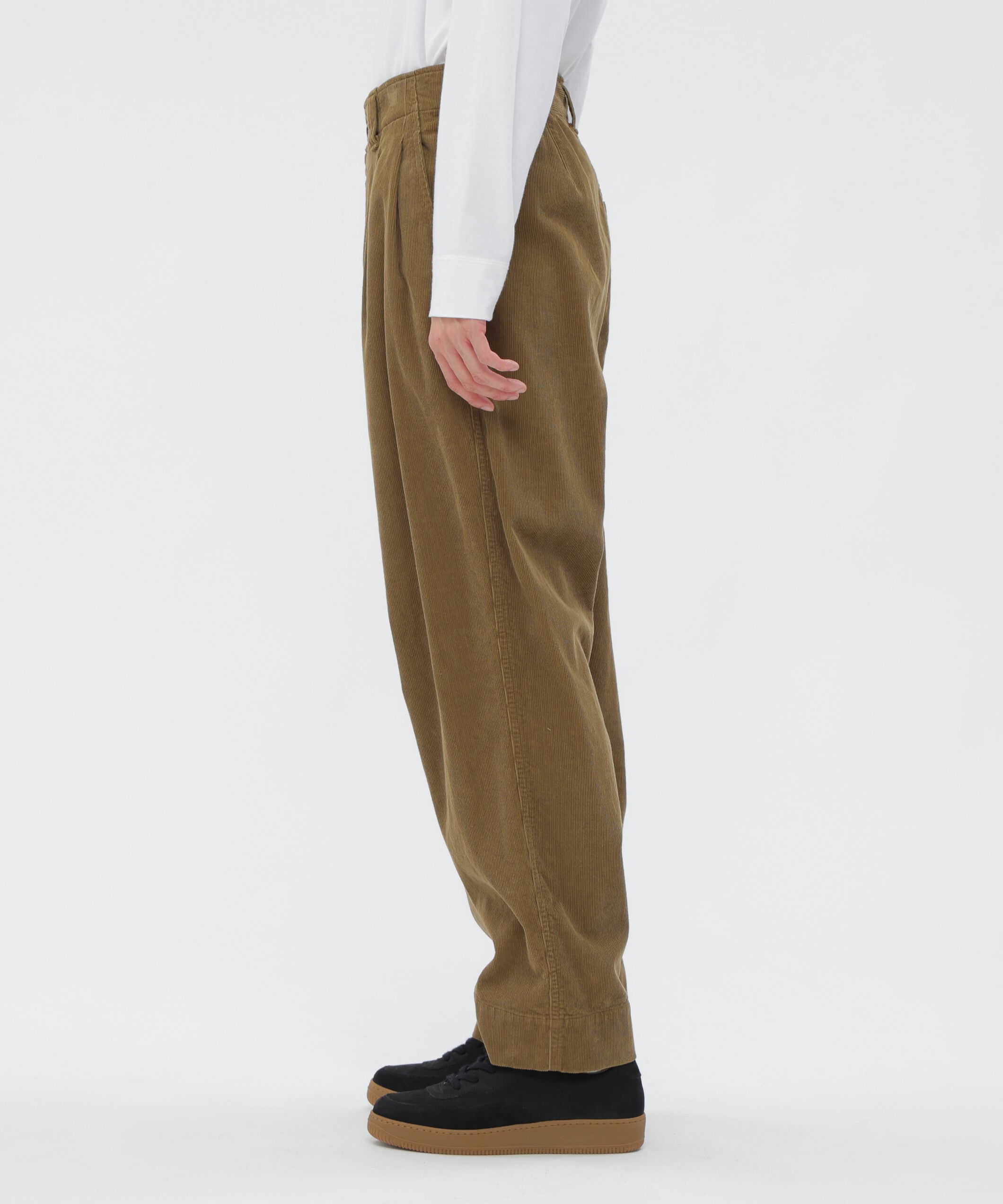 MHL.「DRY COTTON NEEDLECORD TROUSERS」|その他|