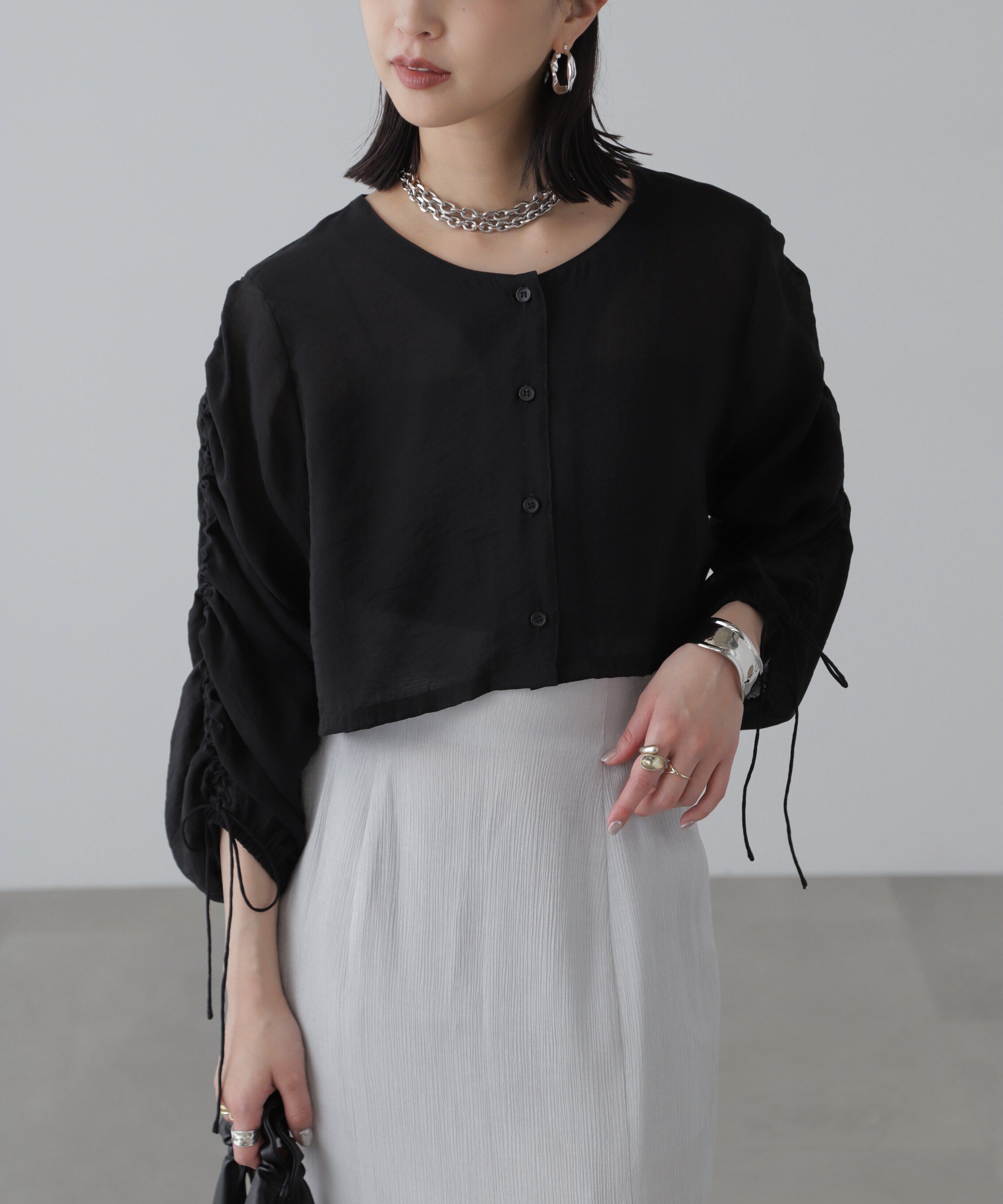  「［グレーカラーWEB限定］袖ドロストギャザーボレロ」|シャツ・ブラウス|
