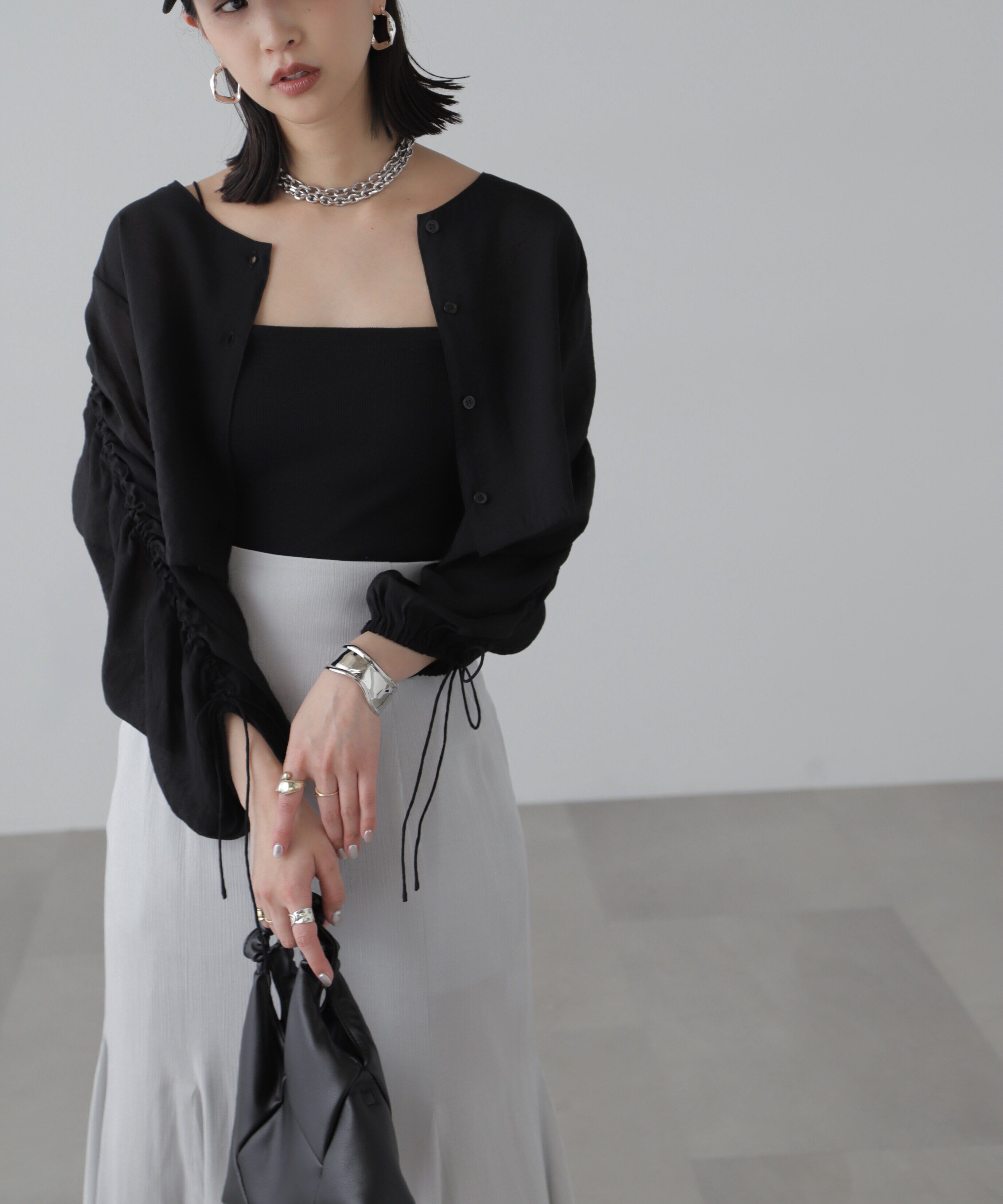  「［グレーカラーWEB限定］袖ドロストギャザーボレロ」|シャツ・ブラウス|